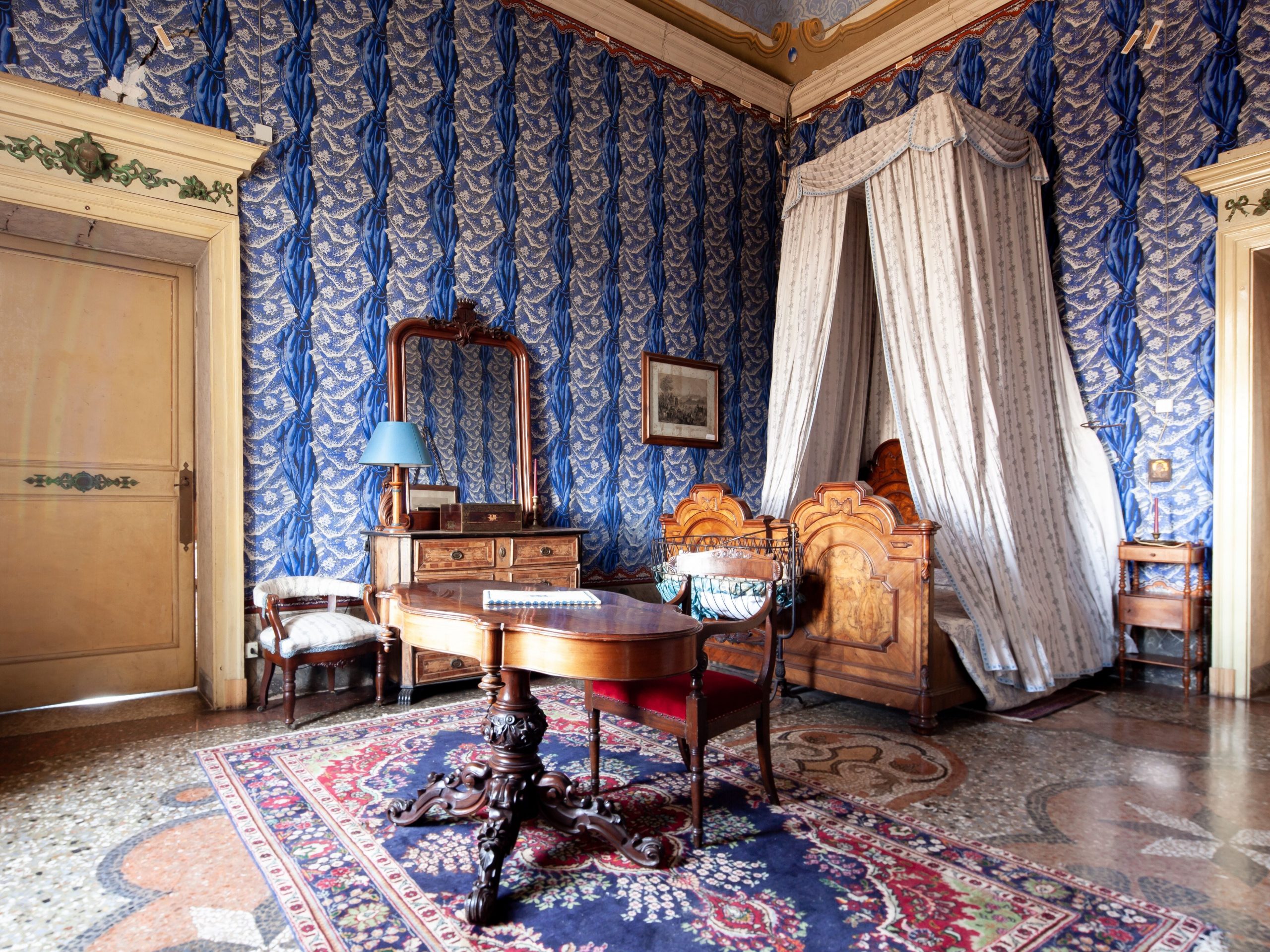 A bedroom in Castello Sannazzaro