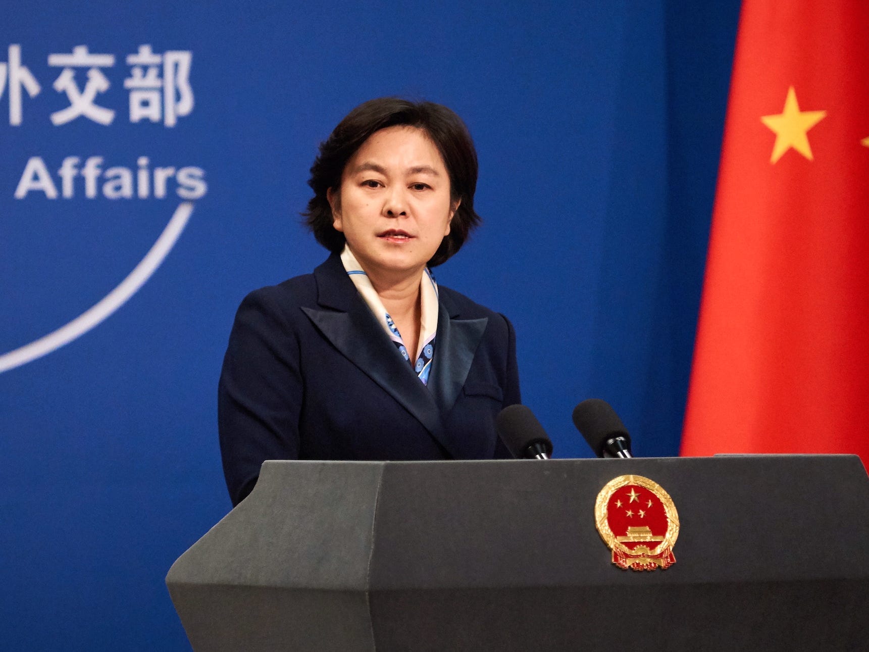 Chinese Foreign Ministry Spokesperson Hua Chunying holds briefing