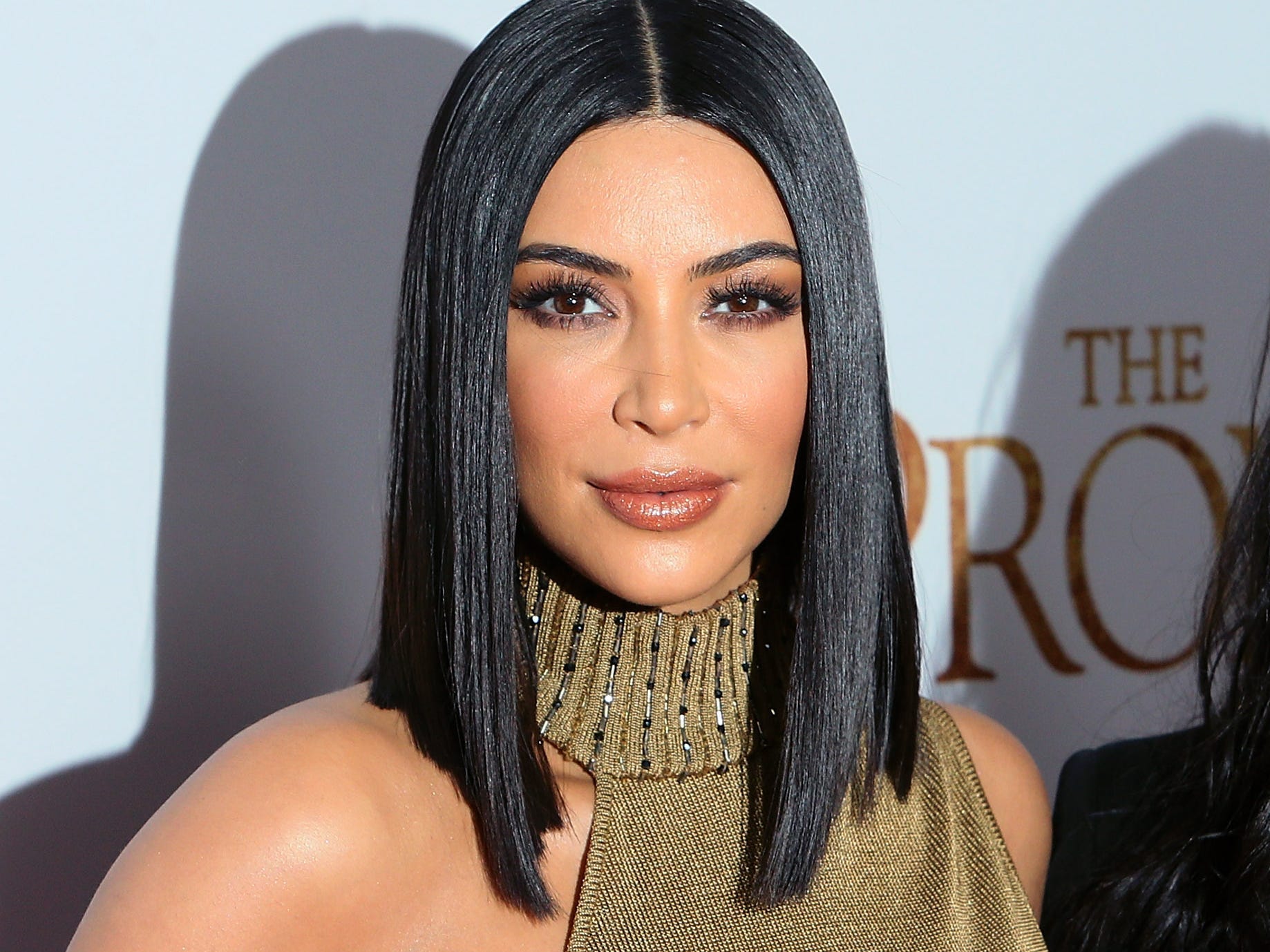 Kim and Kourtney Kardashian