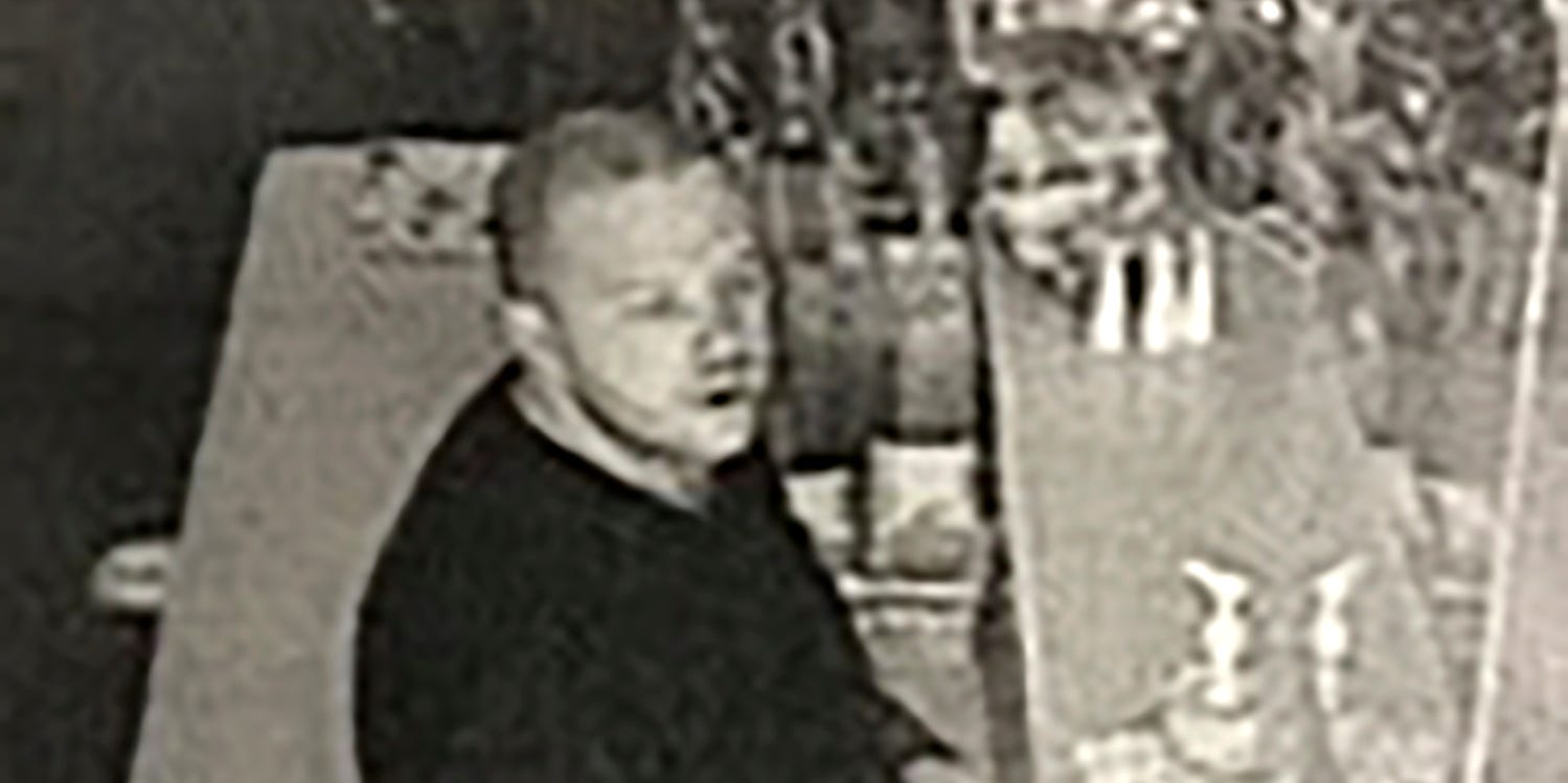 Security camera footage of Oen Evan Nicholson, suspect