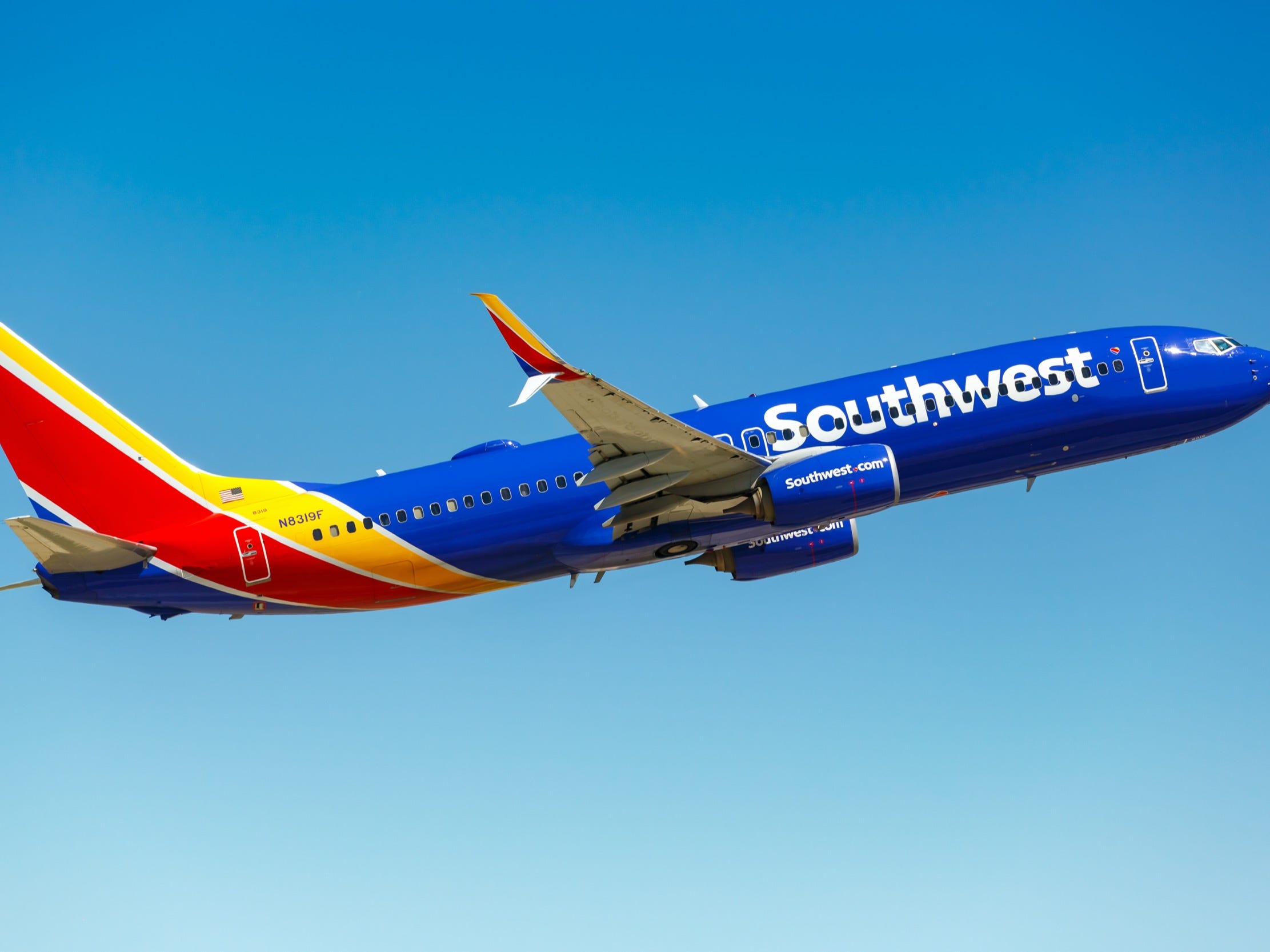 Southwest Airlines flight leaves 4 people hospitalized after the plane ...