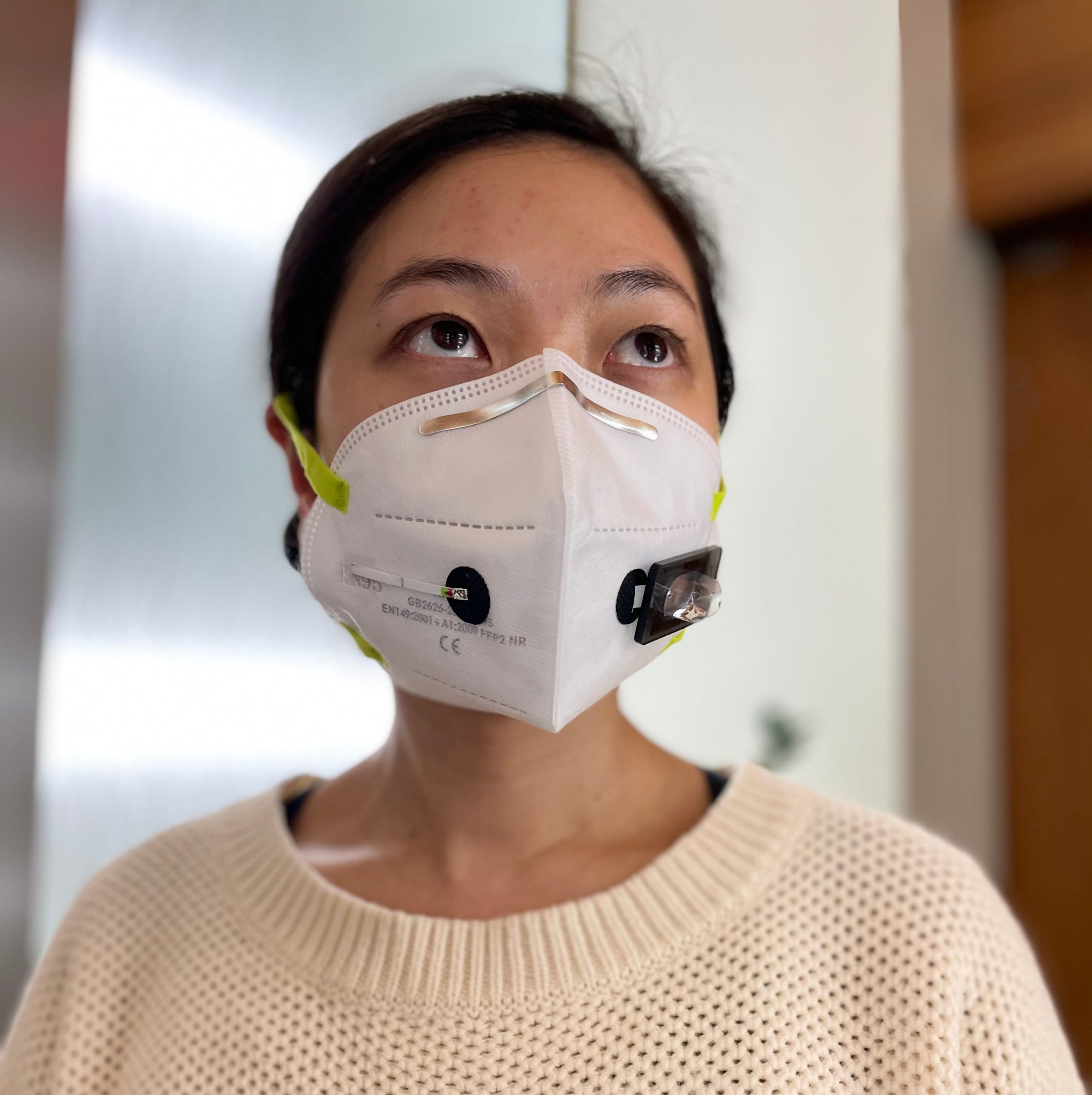 COVID-detecting face mask