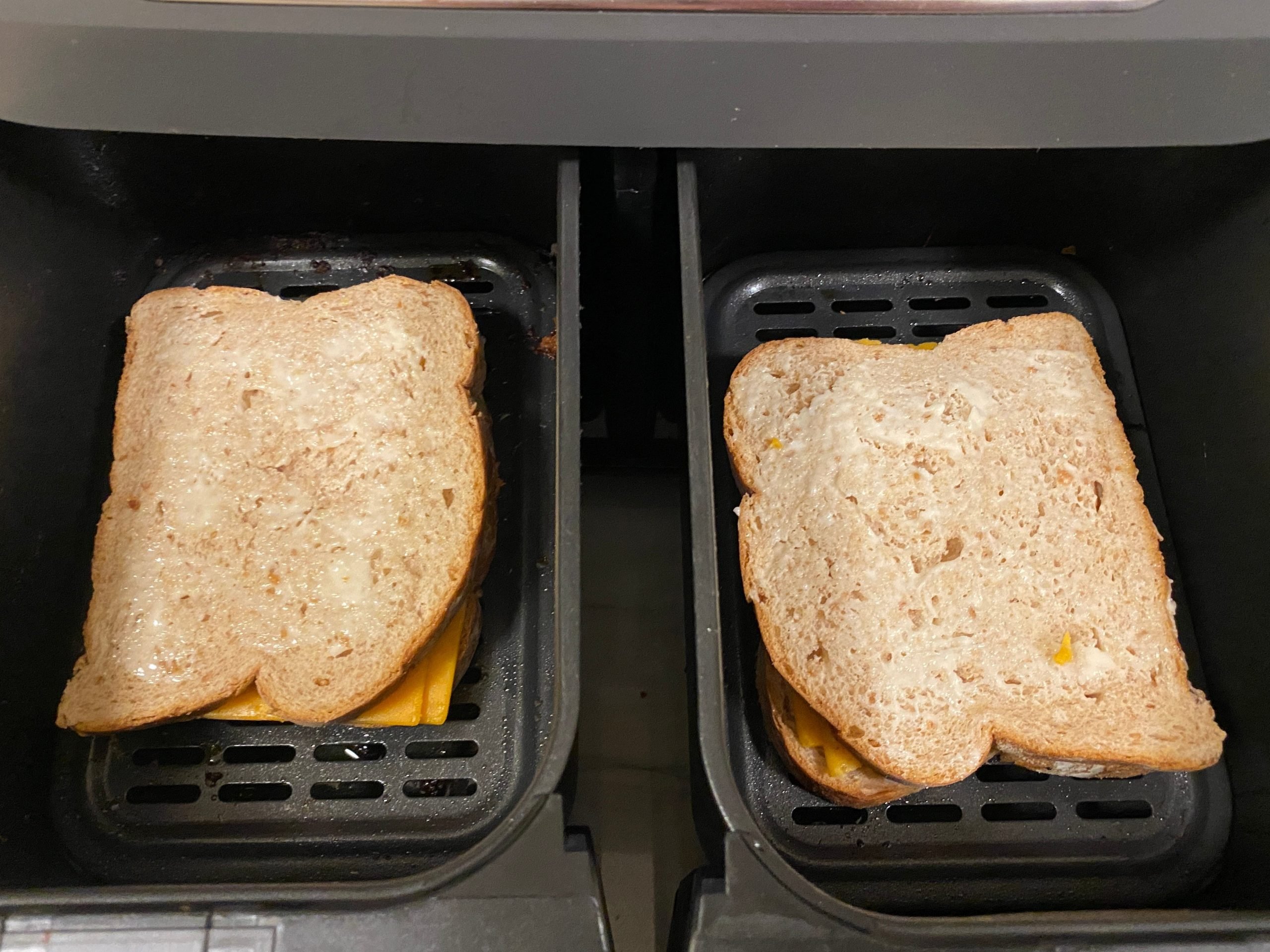 Grilled cheese in air fryer