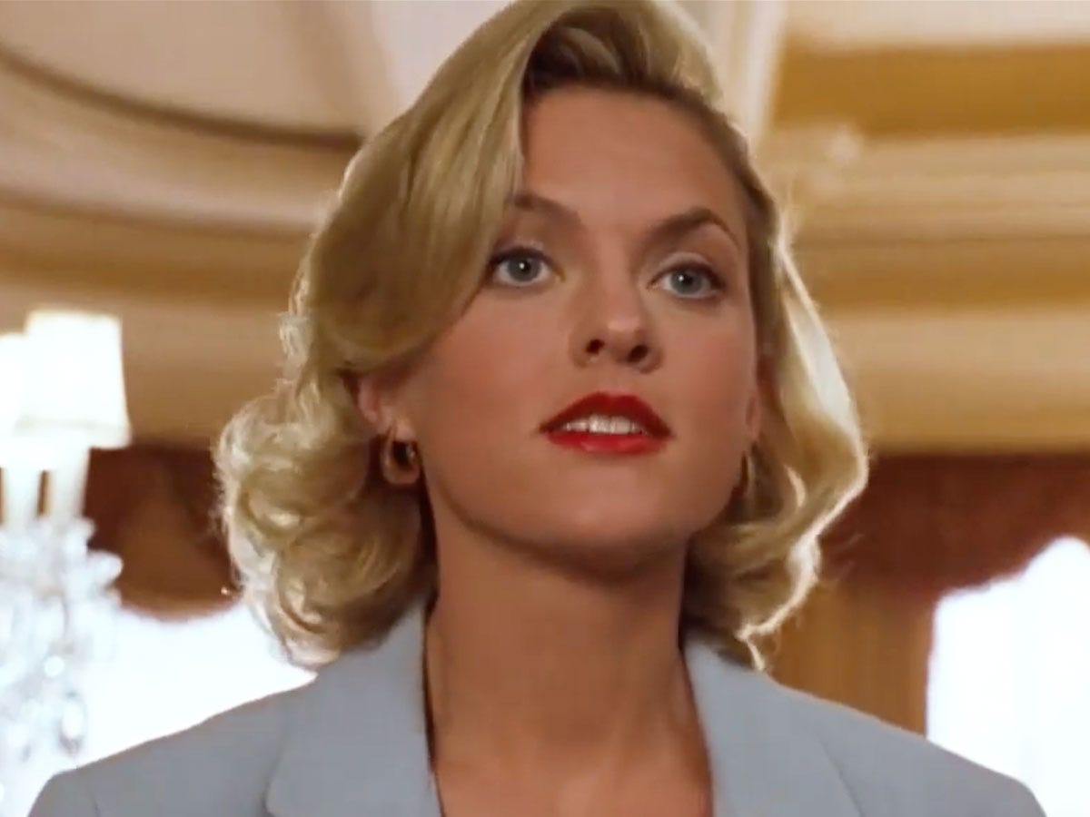 elaine hendrix as meredith blake in 1998 the parent trap