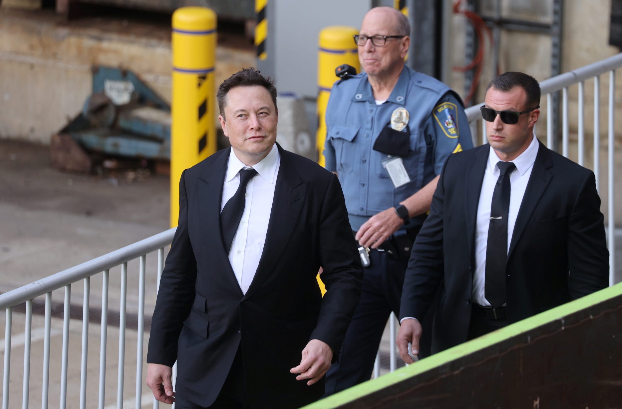 Elon Musk arrives at the Delaware Court of Chancery.