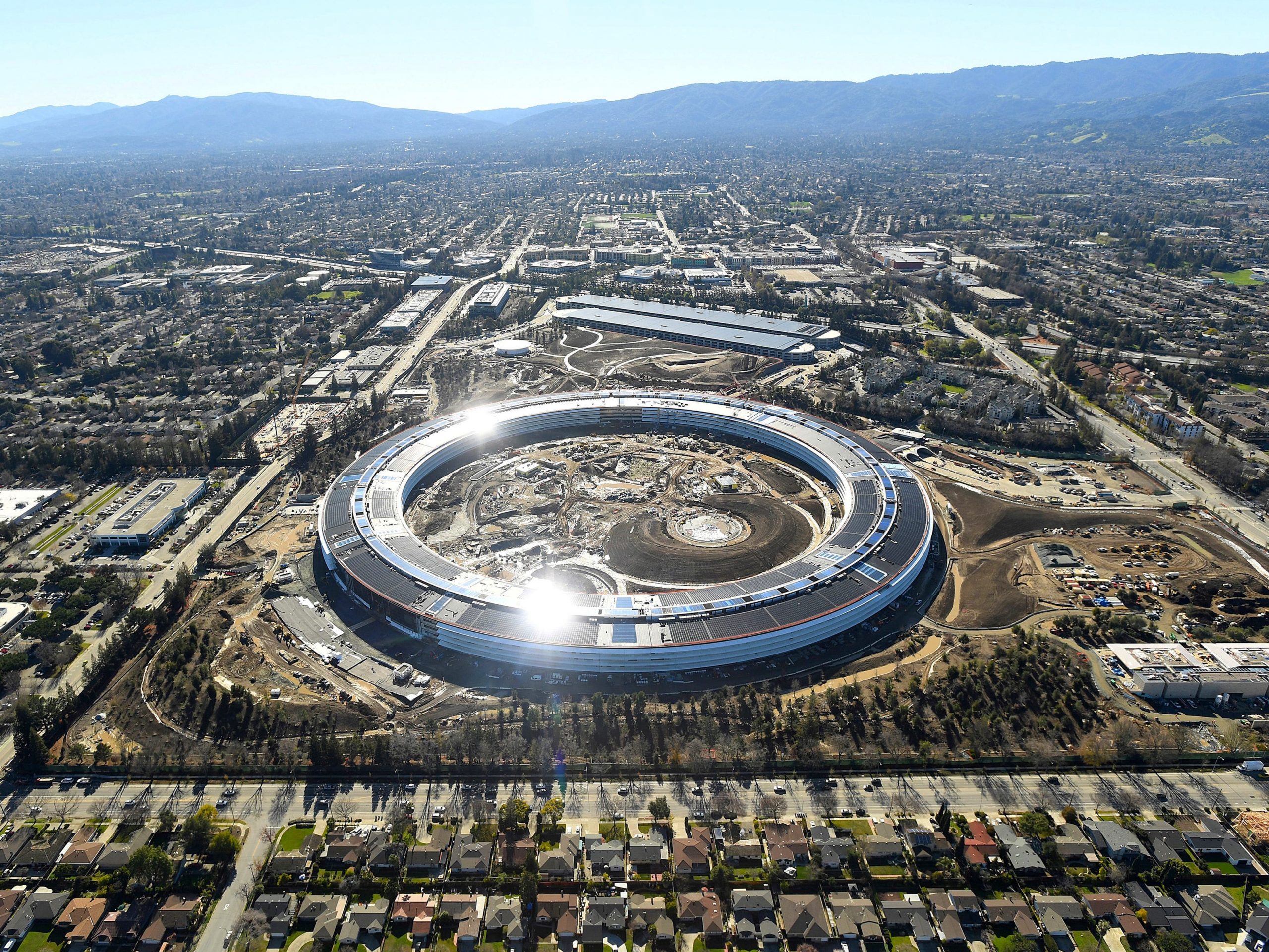 apple campus silicon valley