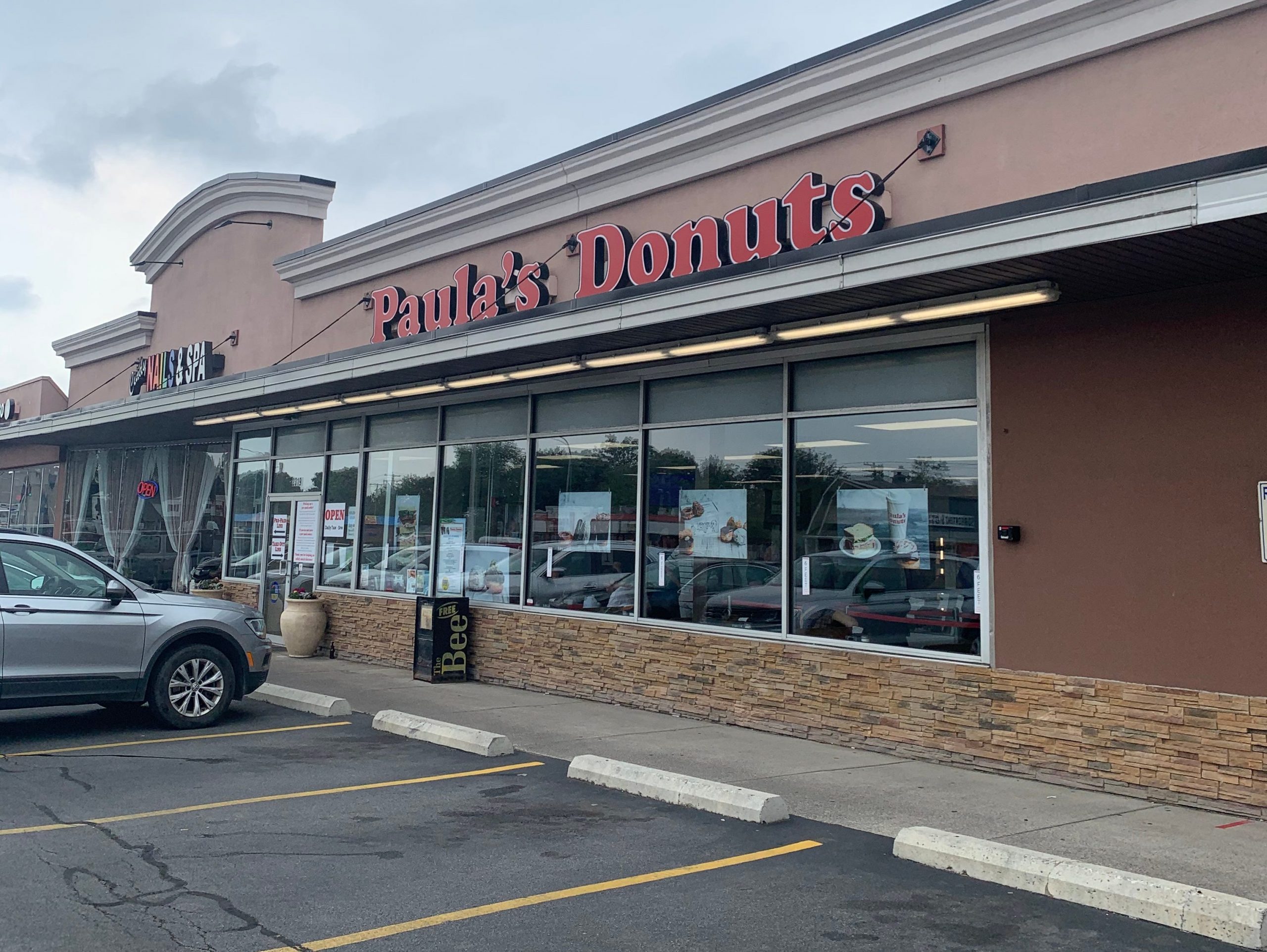 exterior shot of paula's donuts in buffalo new york