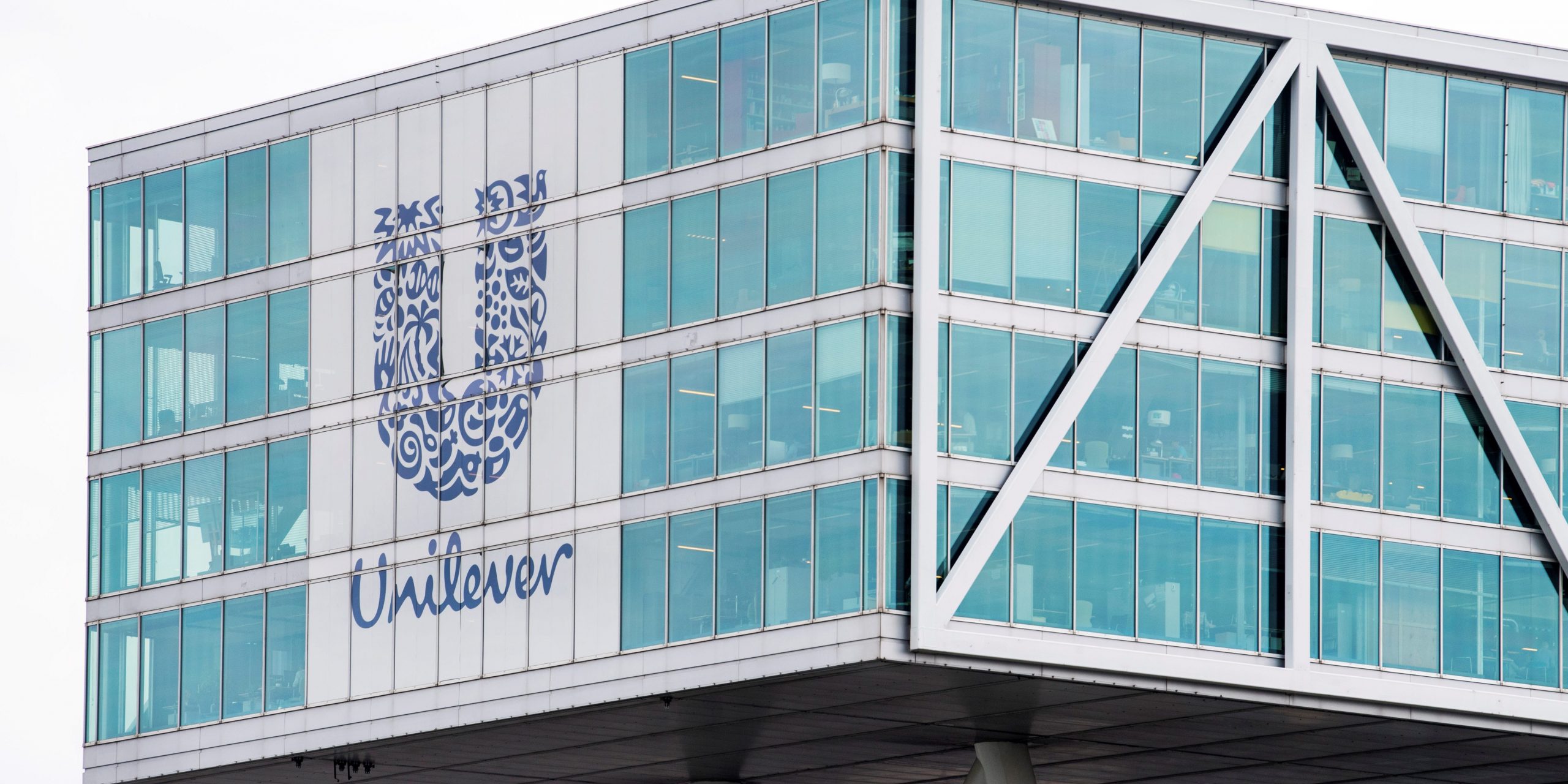 FILE PHOTO: Unilever headquarters in Rotterdam, Netherlands August 21, 2018. REUTERS/Piroschka van de Wouw