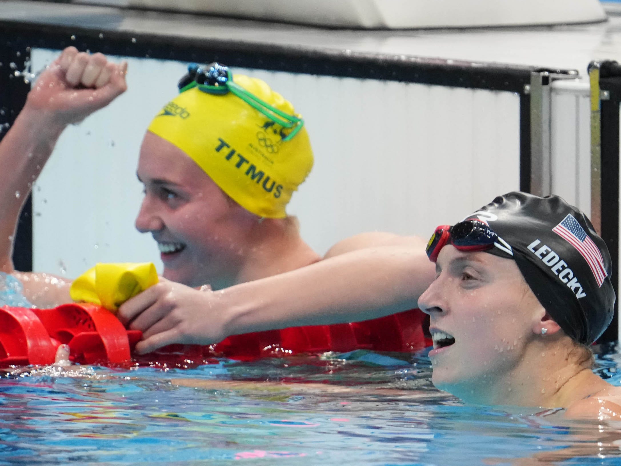 Katie Ledecky (right) and Australia's Ariarne Titmus.