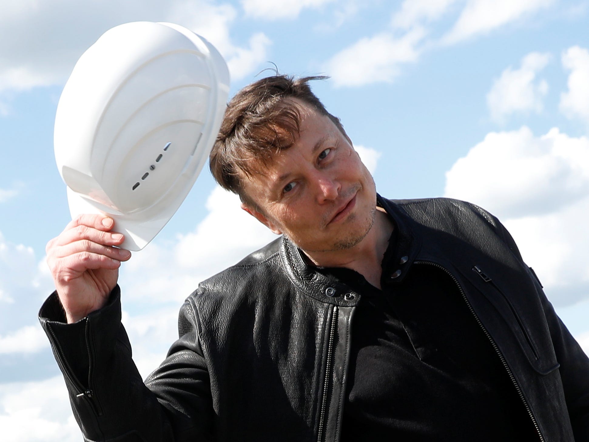 Tesla CEO Elon Musk with a hardhat.JPG