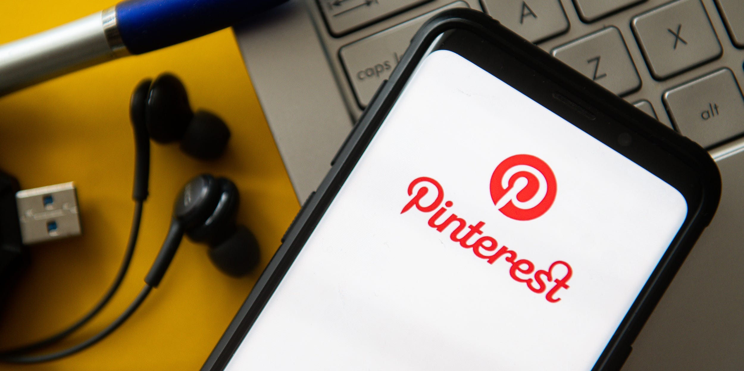 pinterest mobile app smartphone logo