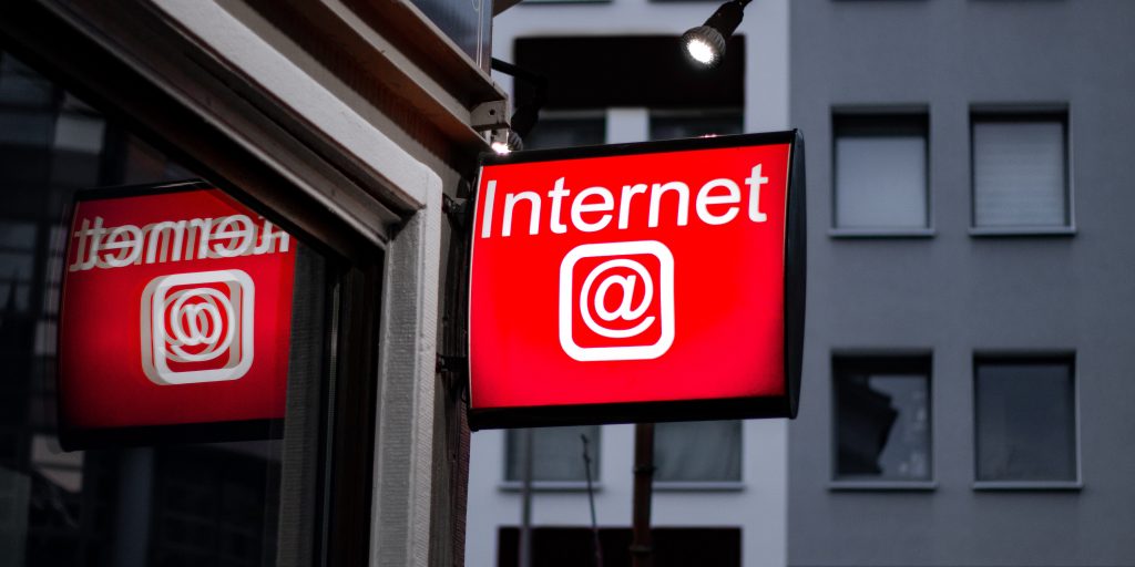 Internet