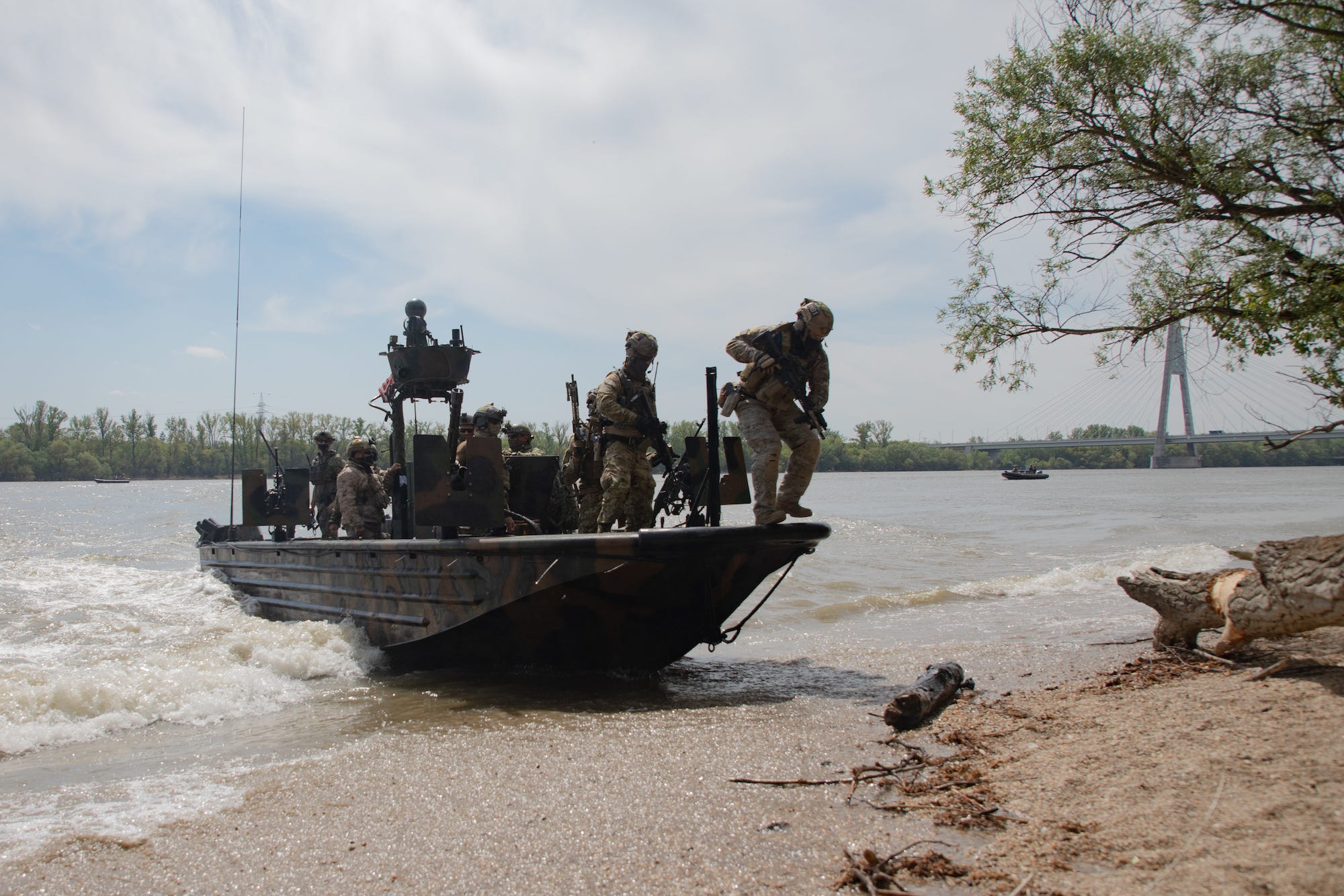 Naval Special Warfare SWCC Hungary Danube