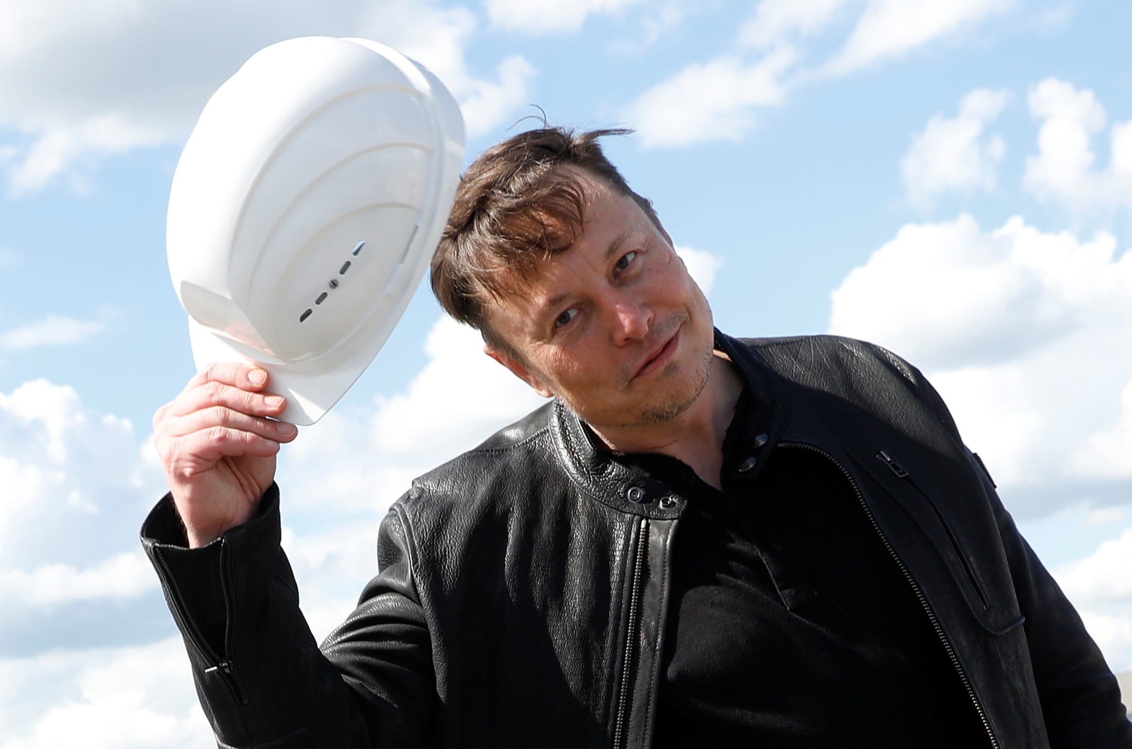 Tesla CEO Elon Musk with a hardhat.JPG