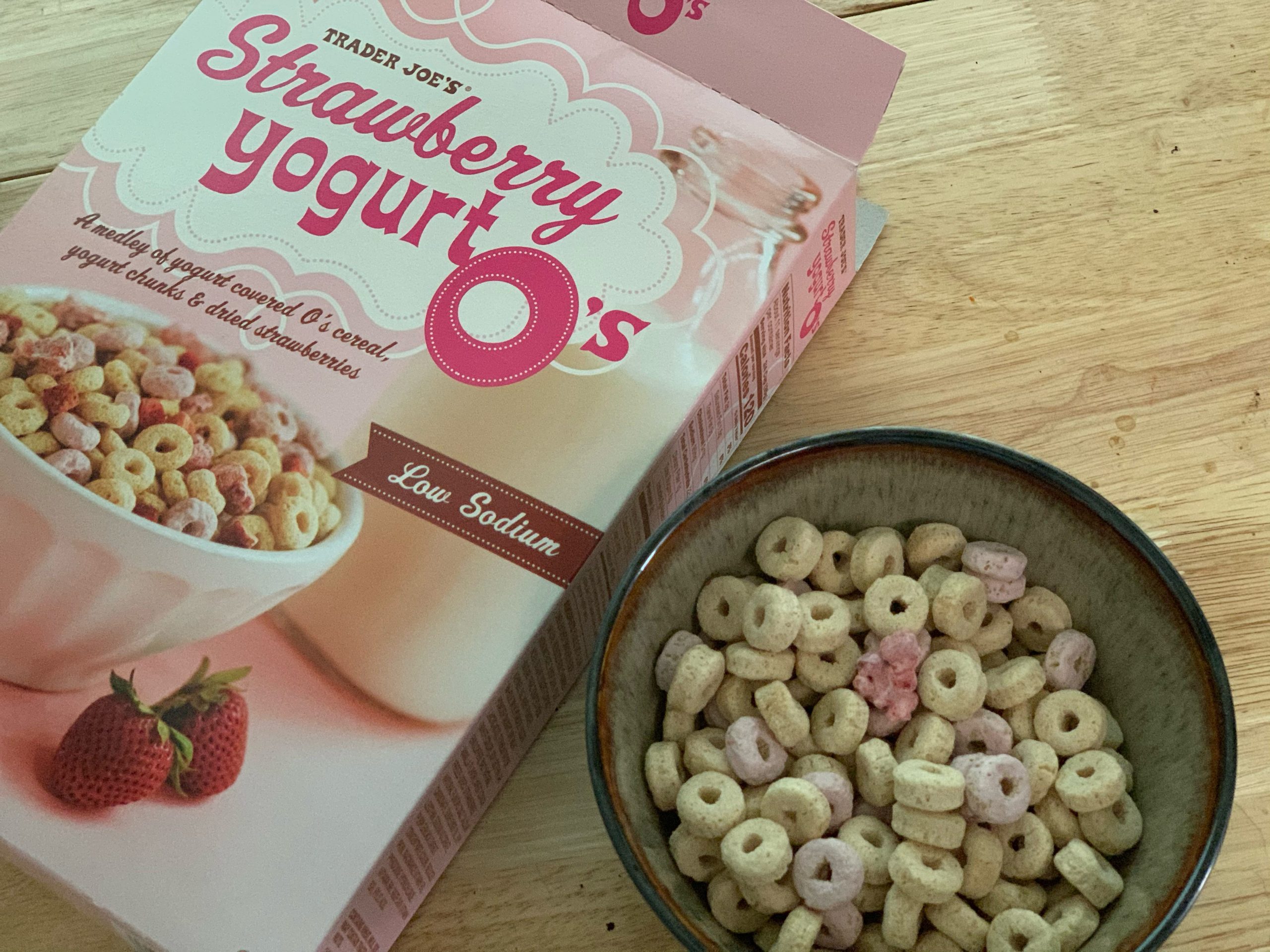 trader joe's strawberry yogurt o's