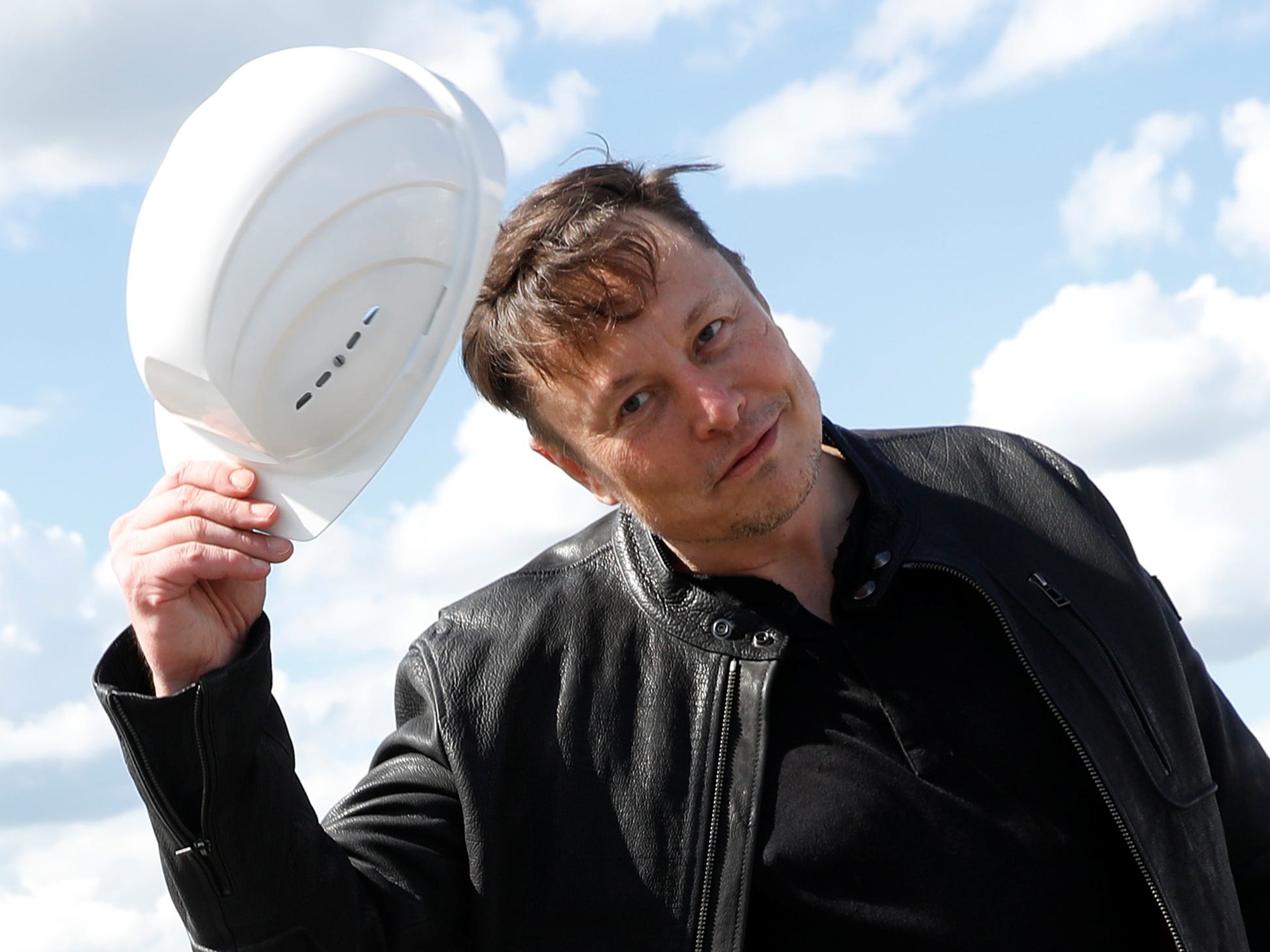 Tesla CEO Elon Musk with a hardhat.JPG