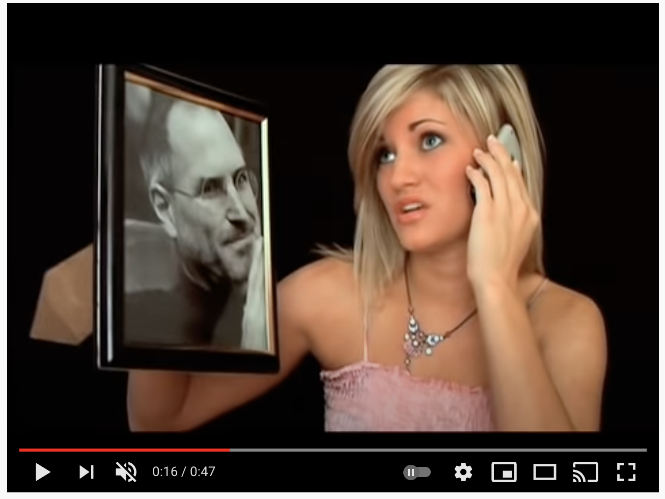 iJustine looks at photo of late Apple co-founder Steve Jobs