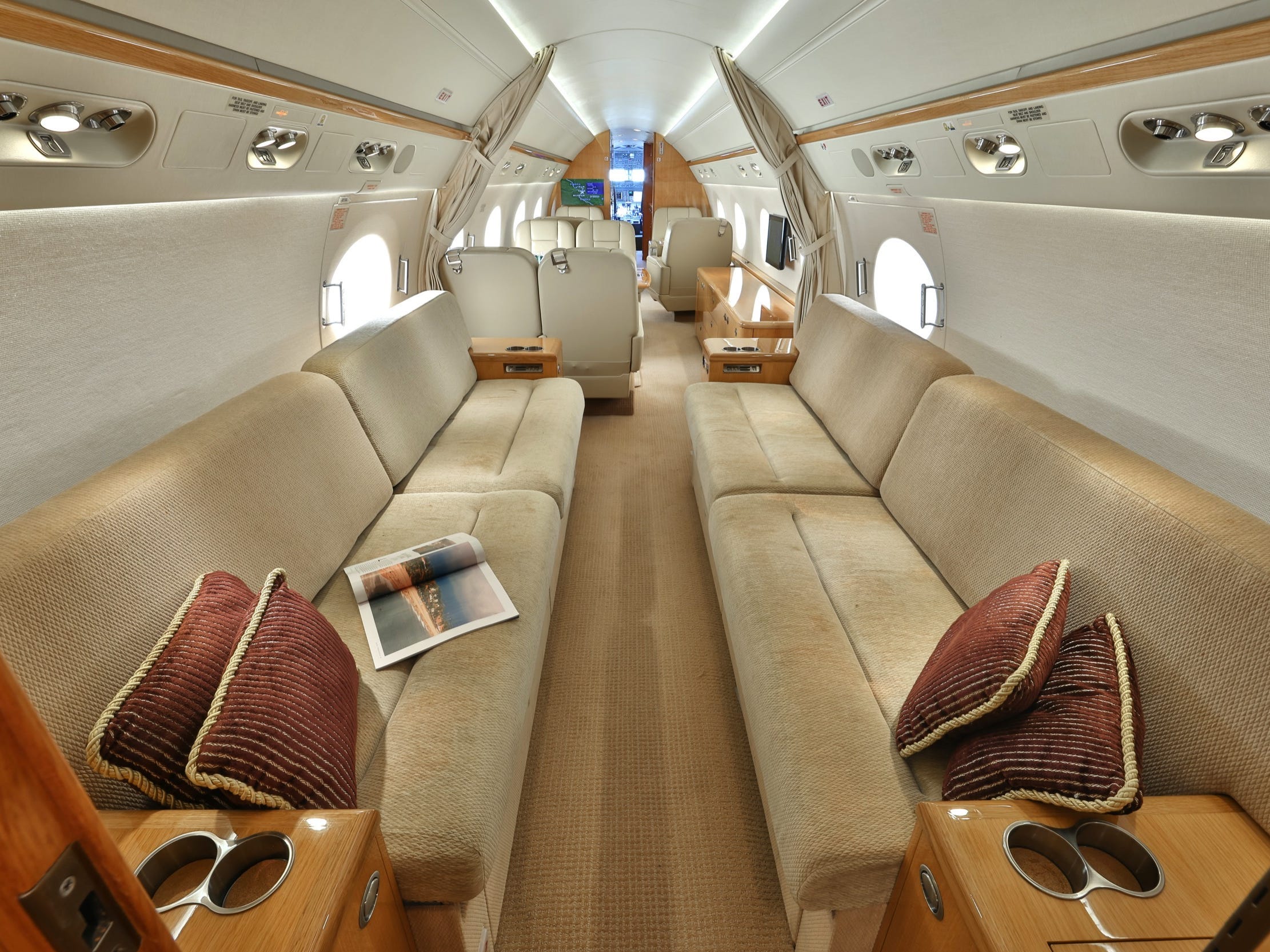 A Gulfstream G550 private jet.