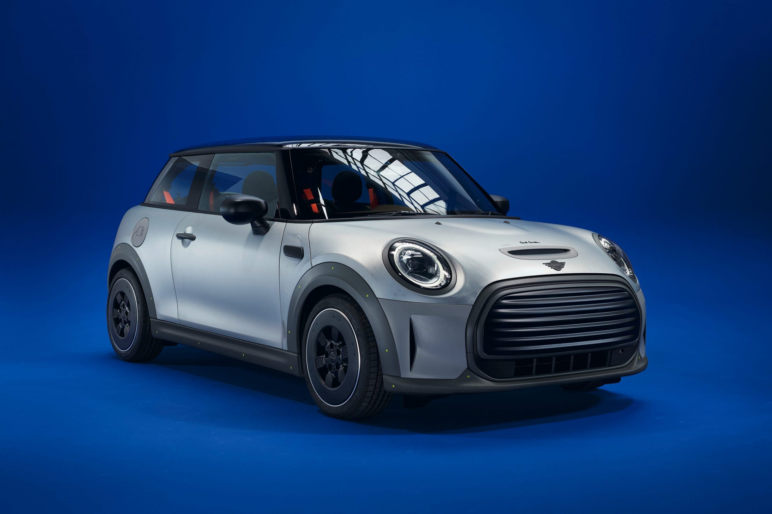 The gray and black Mini Strip.