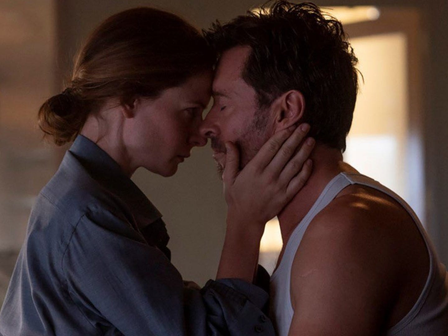 Reminiscence scene Hugh Jackman