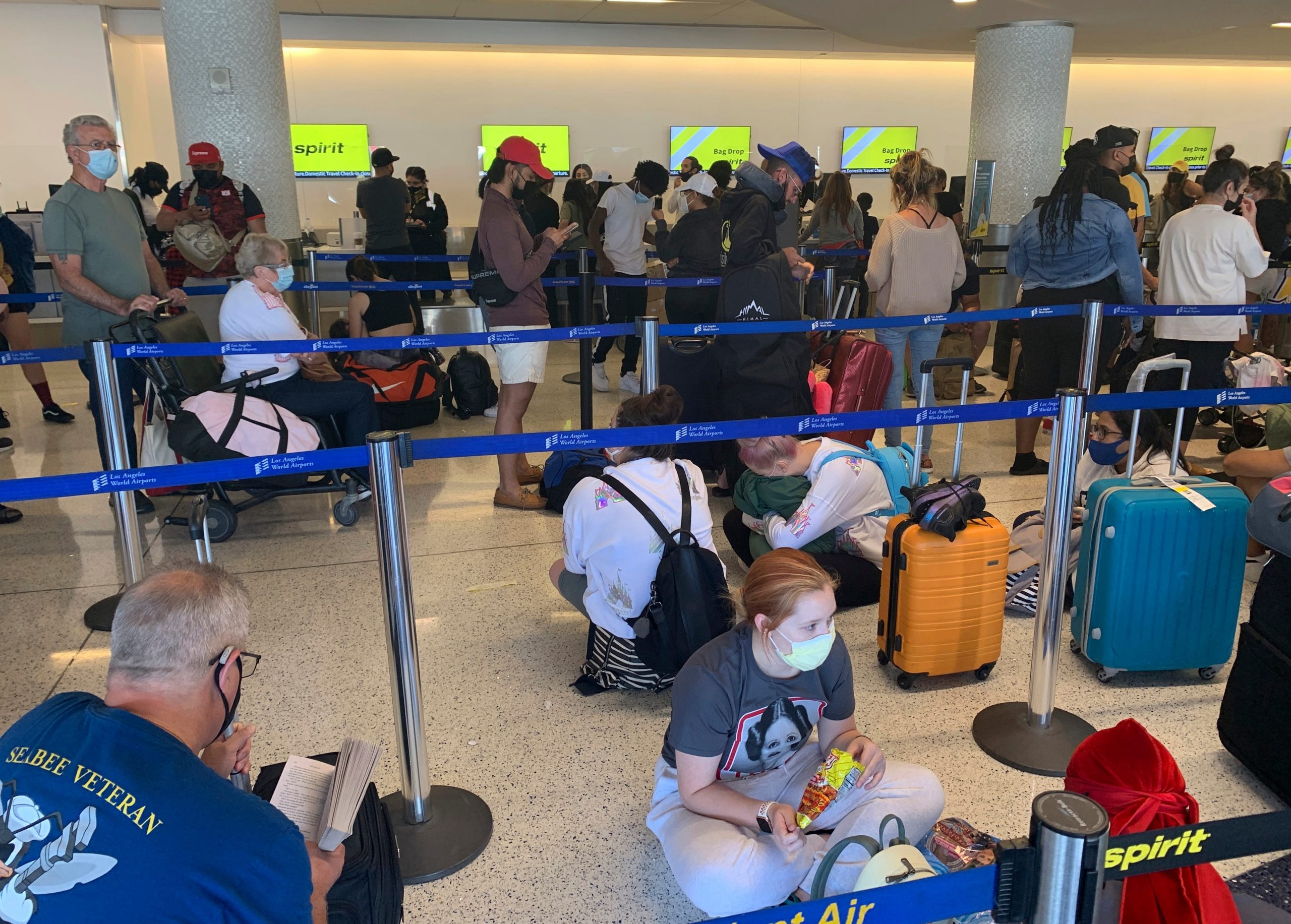 Spirit airlines flight cancellations left passengers stranded