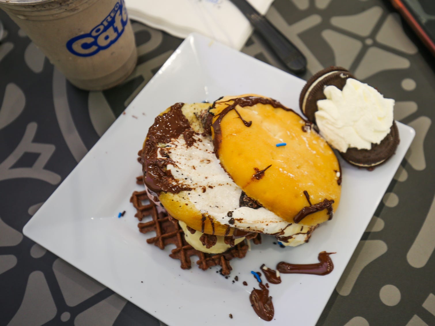 Oreo Cafe