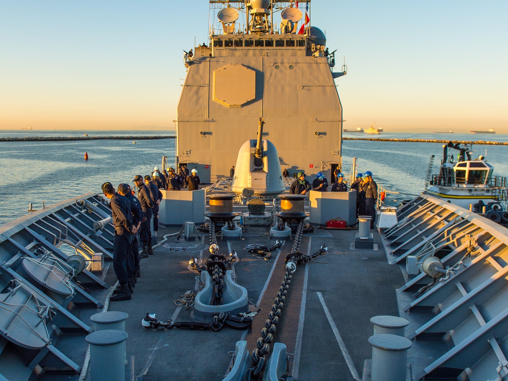 Navy Ticonderoga-class guided-missile cruiser USS Mobile Bay