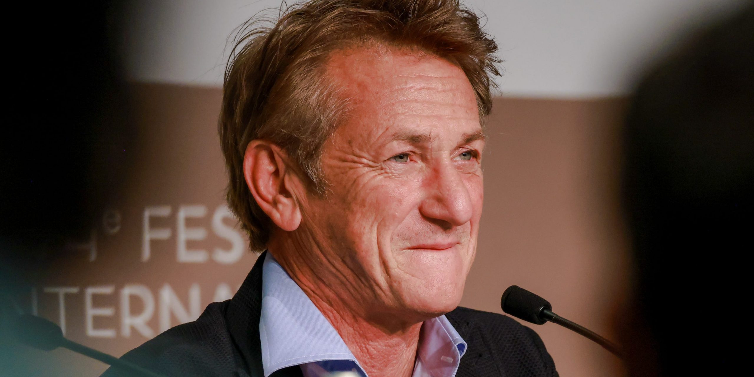 Sean Penn at a press conference