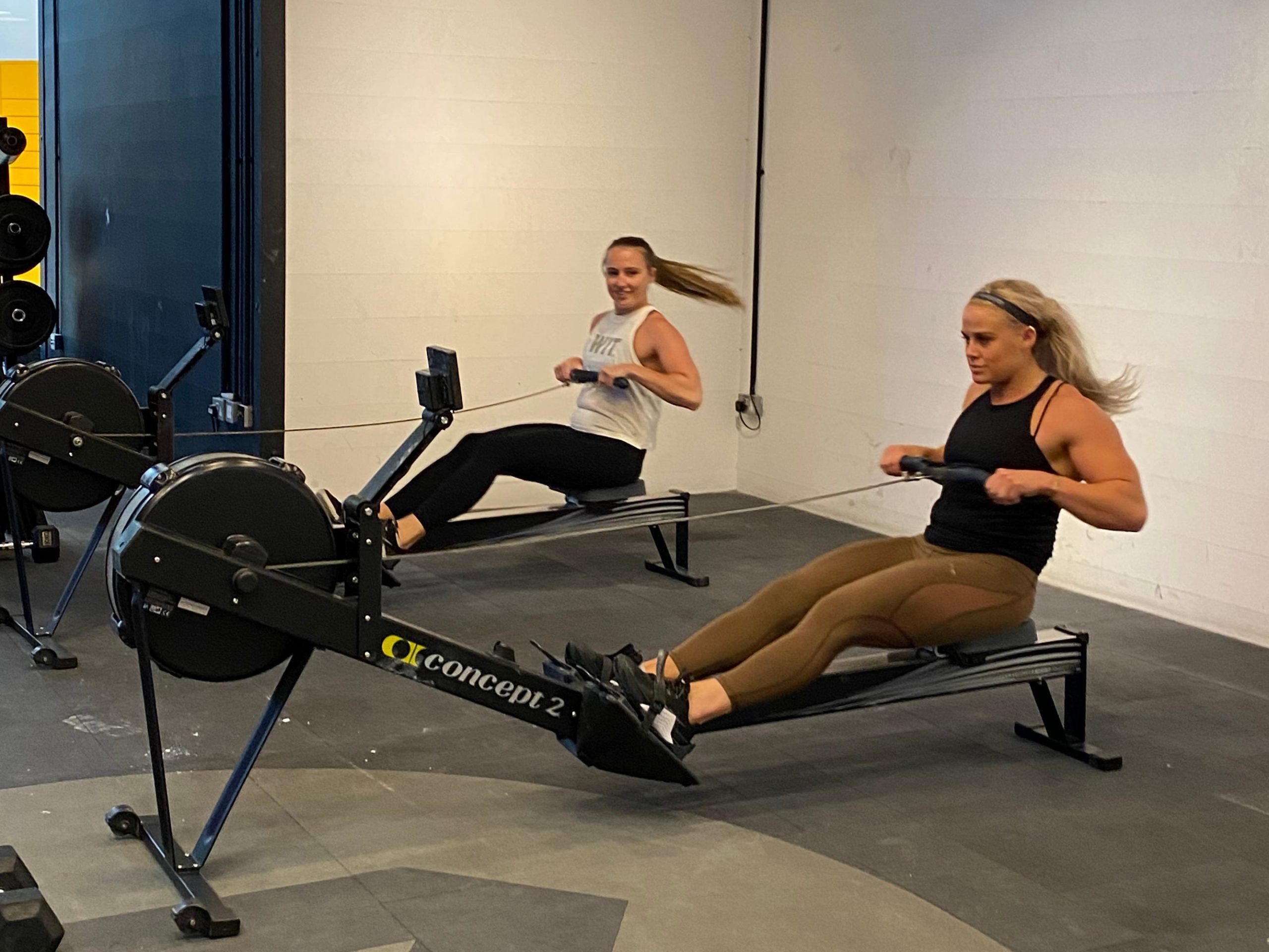 Sara Sigmundsdottir and Rachel Hosie rowing.