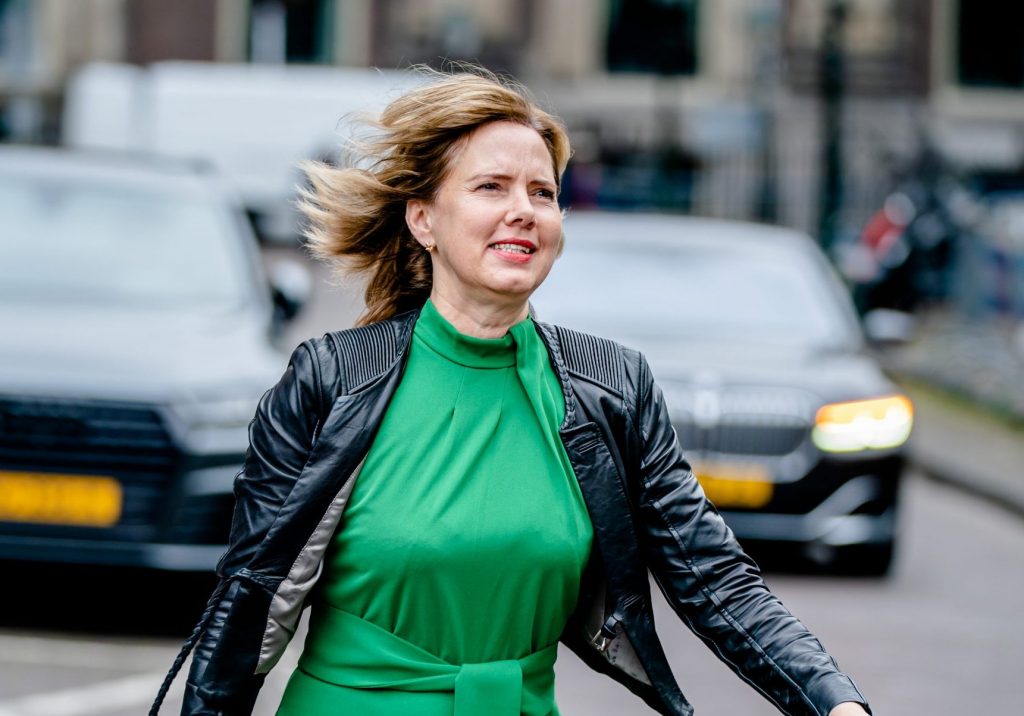 Cora van Nieuwenhuizen stapt op als demissionair minister van Infrastructuur en Waterstaat.