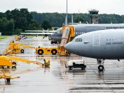 Deze toestellen van de Koninklijke Luchtmacht zijn op Vliegbasis Eindhoven in gereedheid gebracht om naar Afghanistan te gaan.