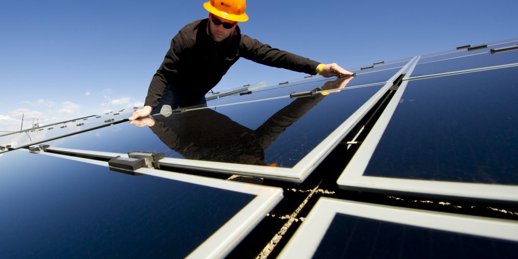 zonnepanelen fabrikanten beleggen zonne-energie