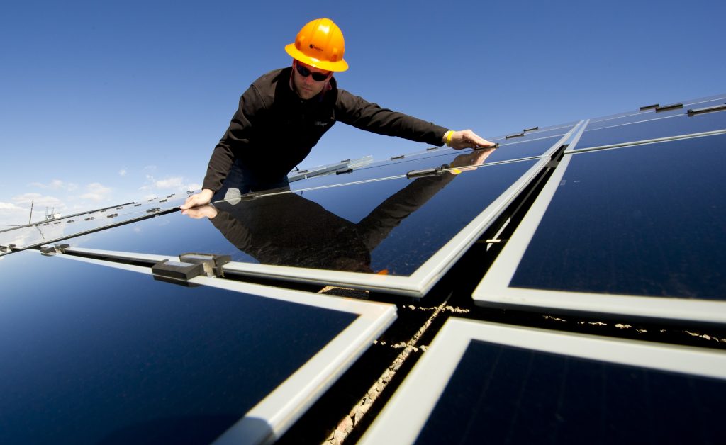 zonnepanelen fabrikanten beleggen zonne-energie