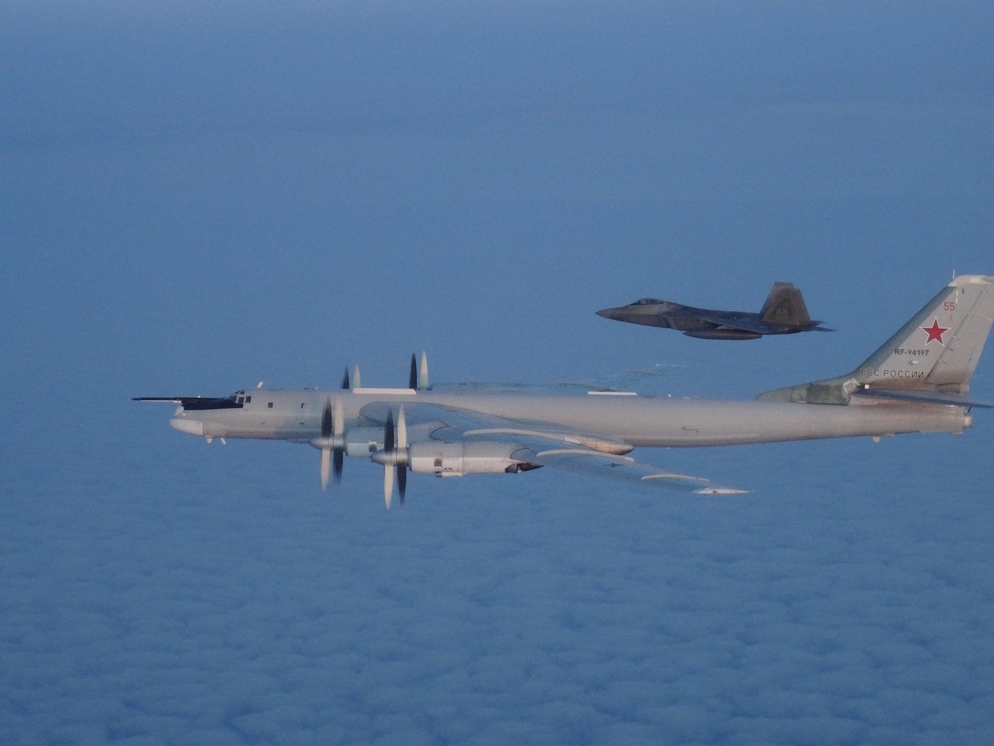 Russia NORAD F-22 Tu-95