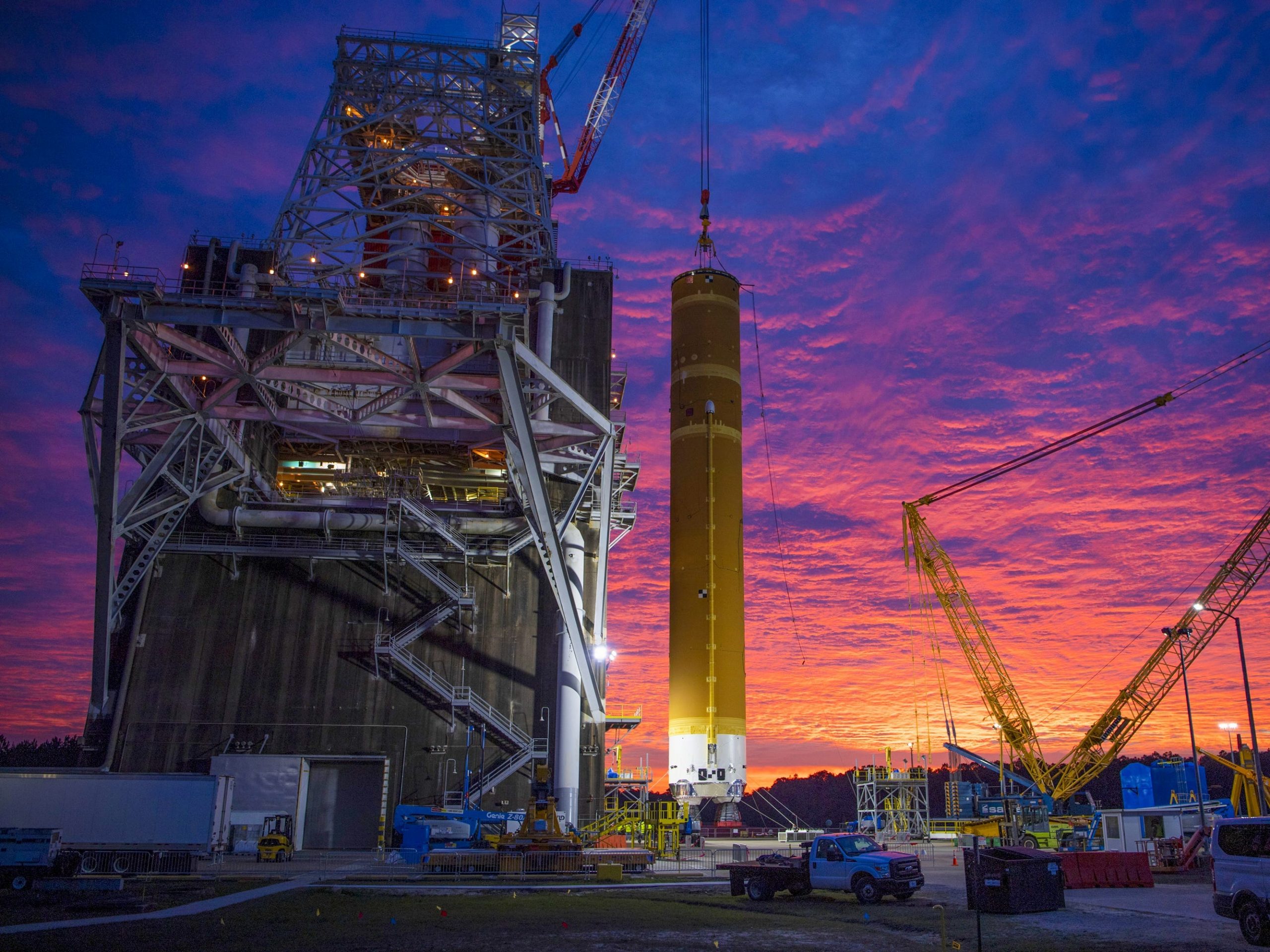 nasa space launch system sls core stage green run stennis january 2021