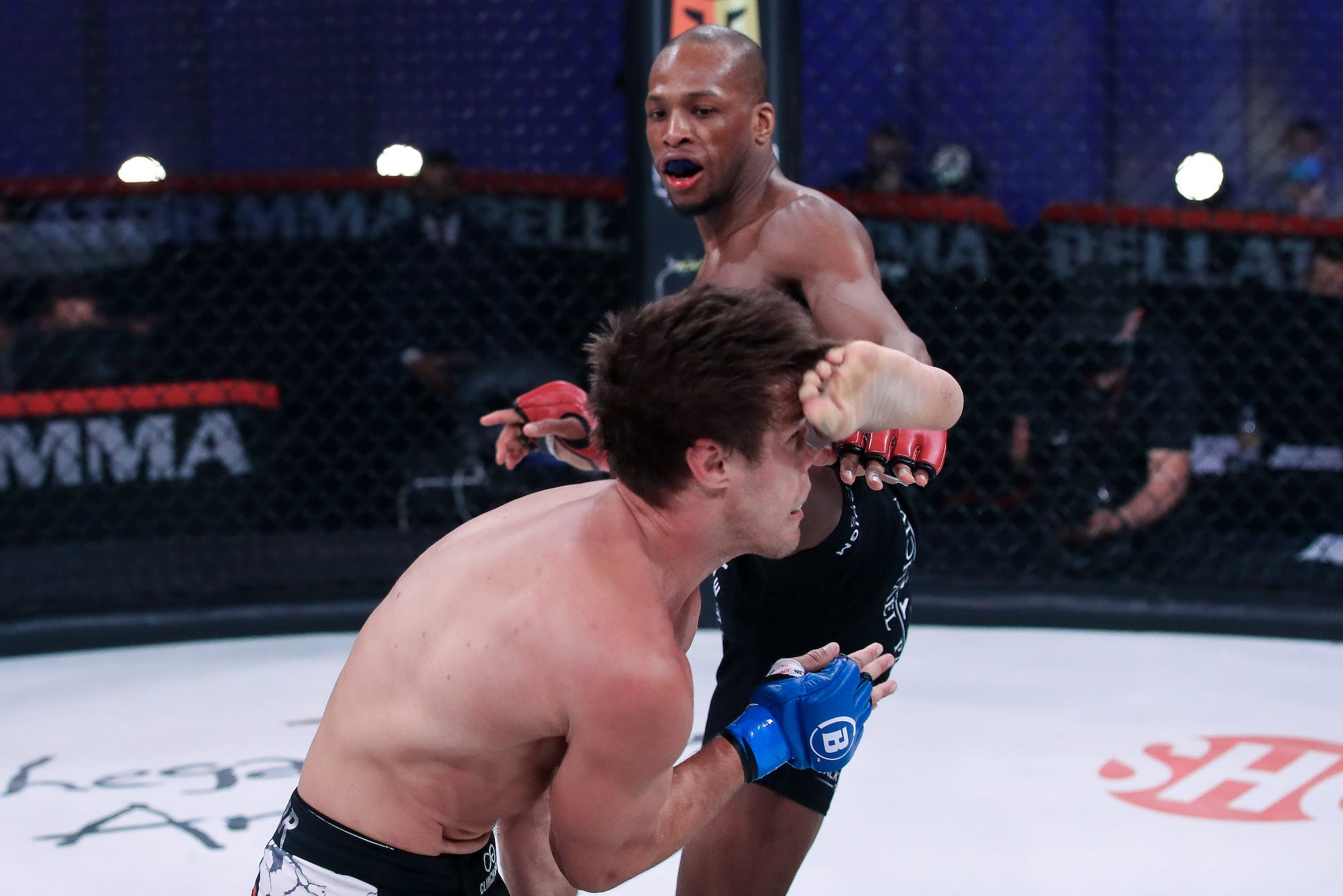 Michael Venom Page kick in Bellator