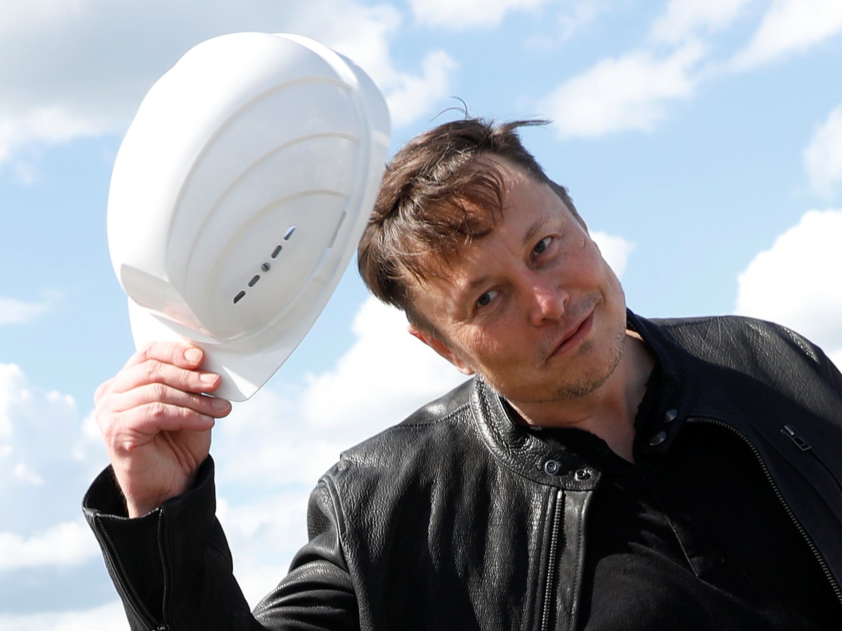 Tesla CEO Elon Musk with a hardhat.JPG