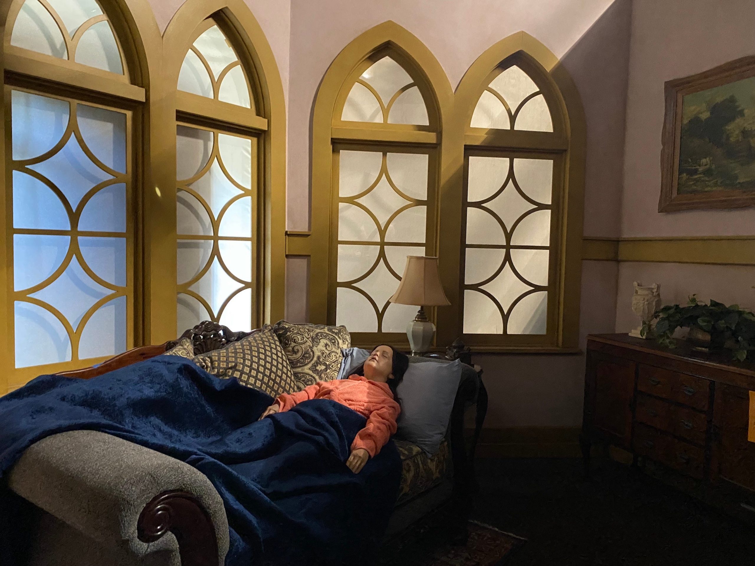 HHN 2021 at Universal Studios Hollywood The Haunting of Hill House maze
