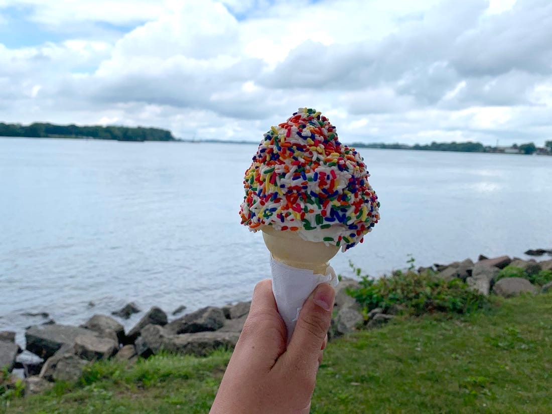 Ice cream cone at Mississippi Mudds in Buffalo, NY.