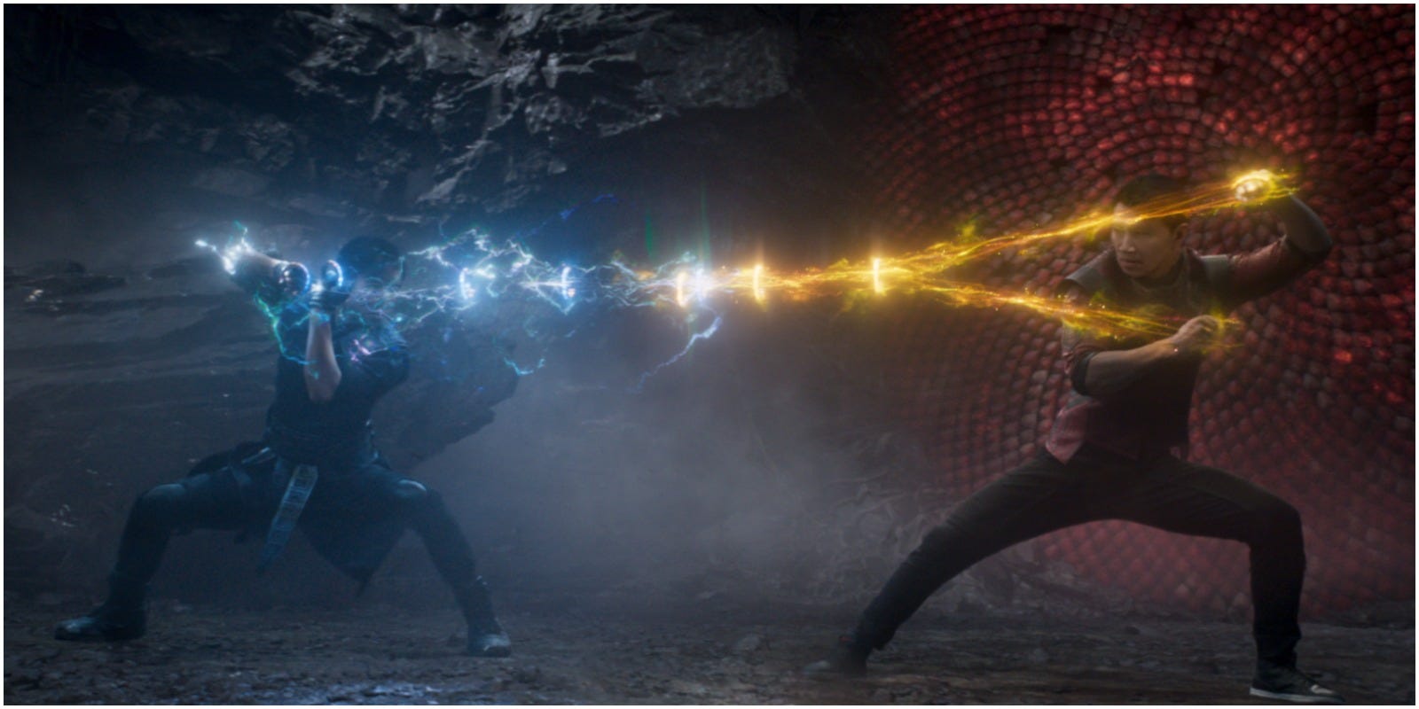 Shang-Chi vs Wenwu fight scene