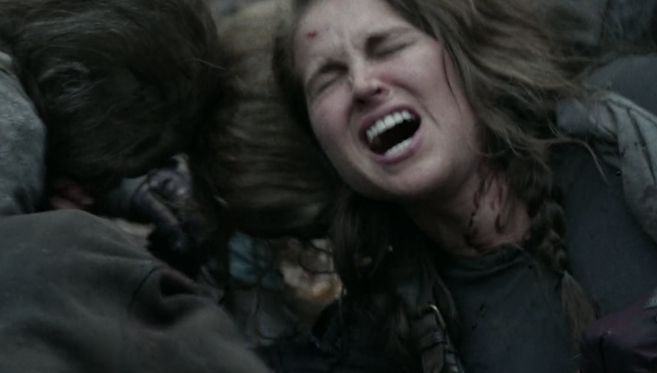 Agatha death scene TWD 1103