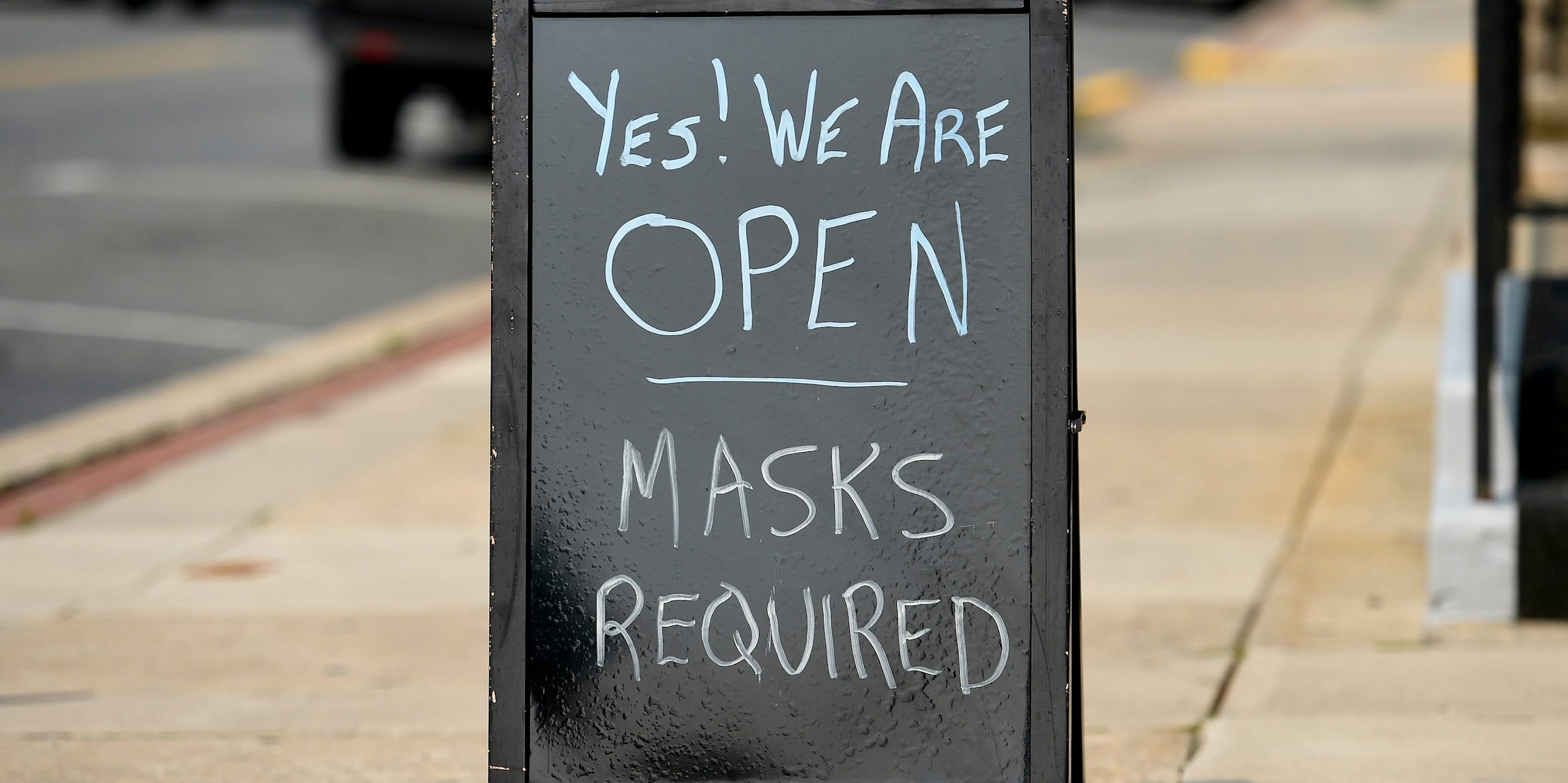 Face masks required sign