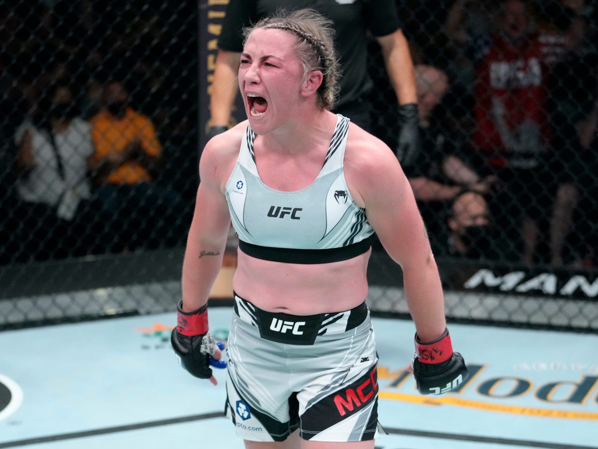 Molly McCann celebrates Saturday's win over Ji Yeon Kim.