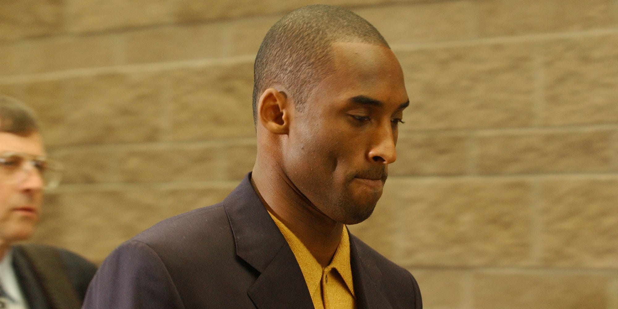 NBA star Kobe Bryant arrives at the Eagle County Courthouse after he attended a preliminary hearing in a case against him by an alleged victim for rape in October 2003.