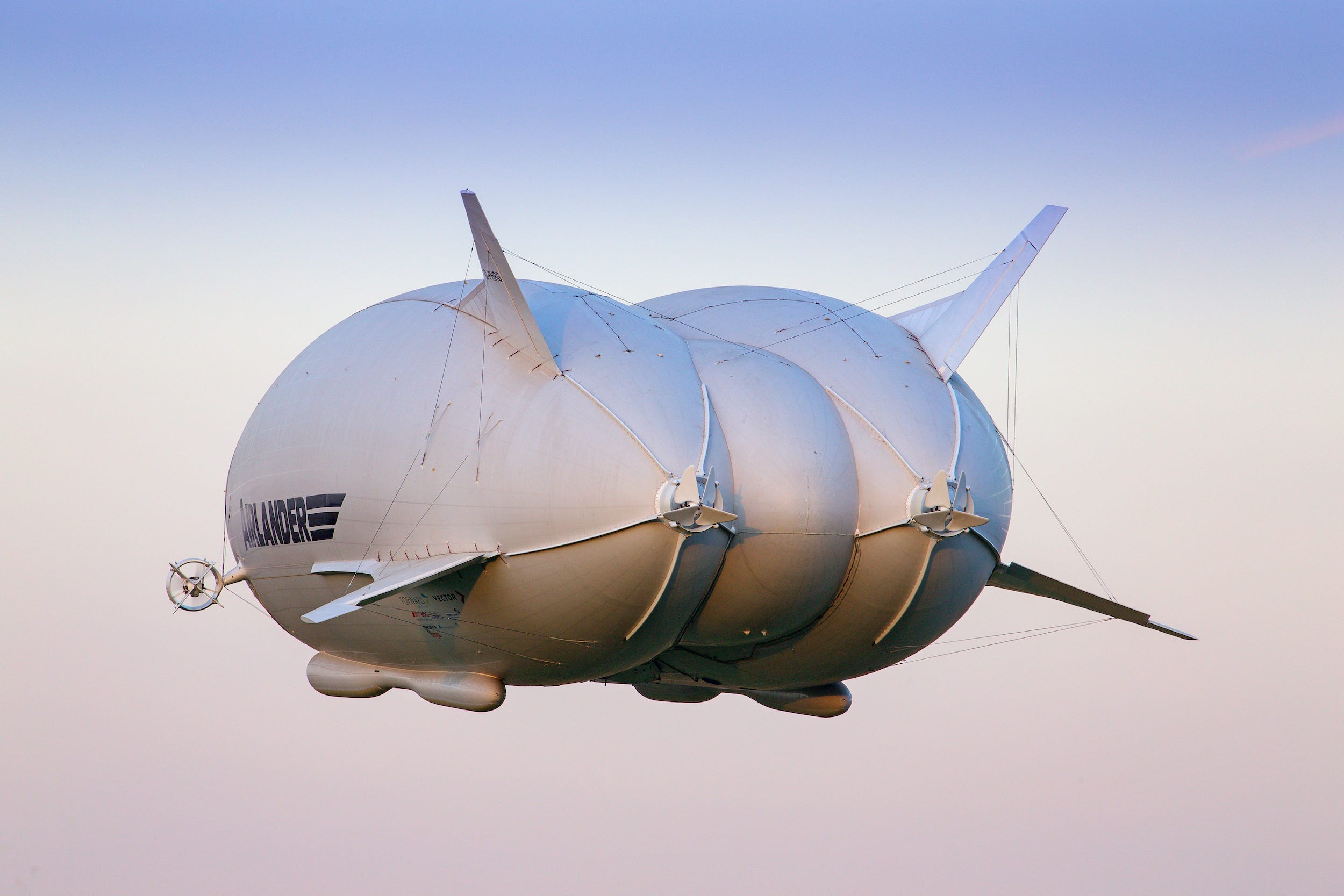 The Airlander 10 flying
