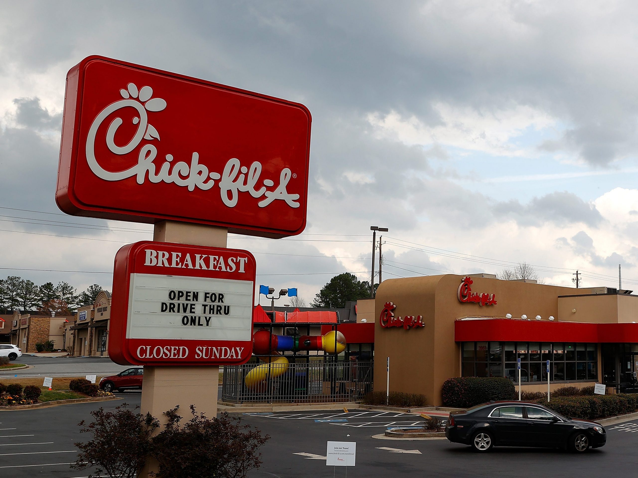 Chick-fil-A dining room closed