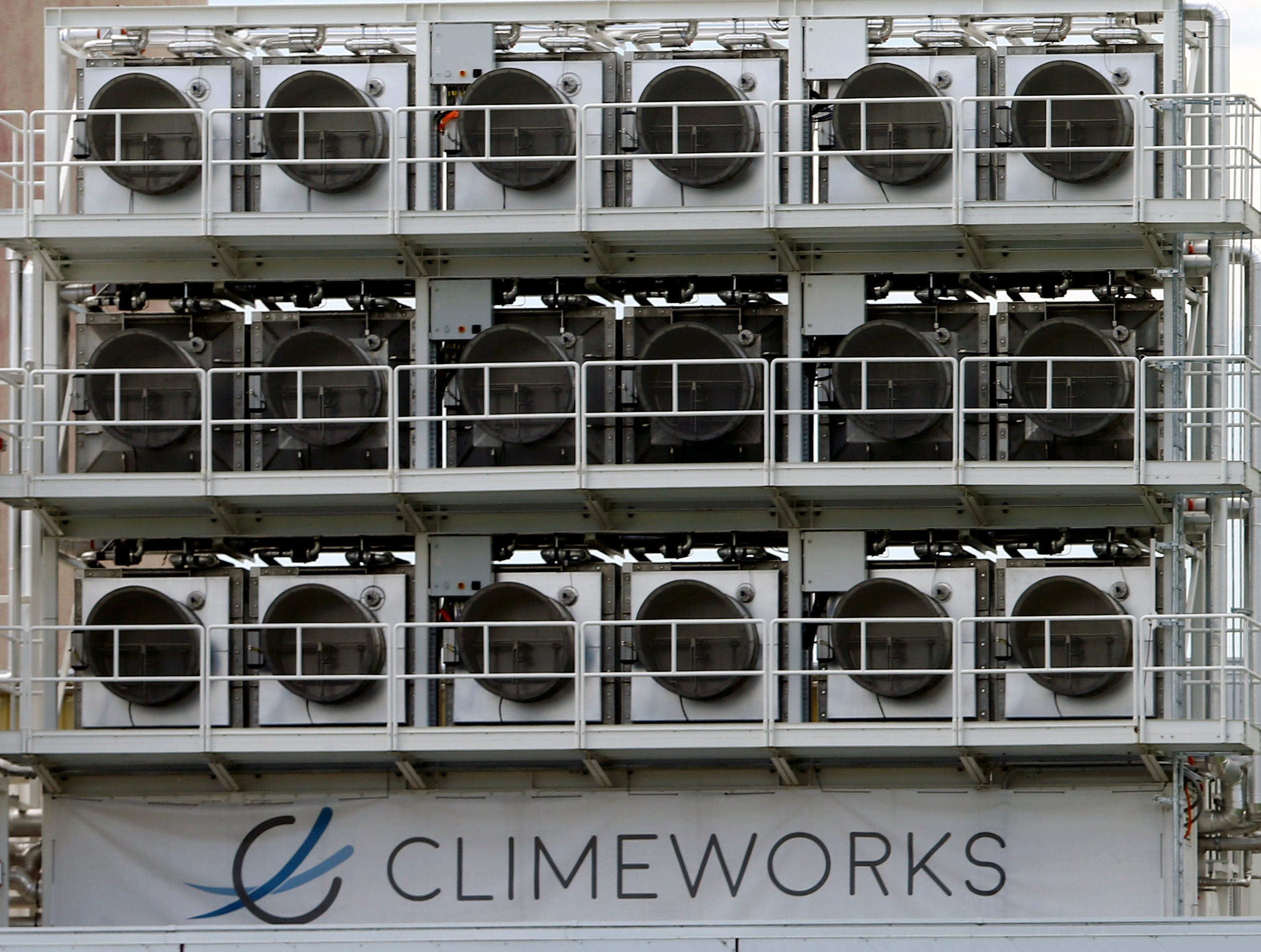 climeworks carbon capture plant switzerland