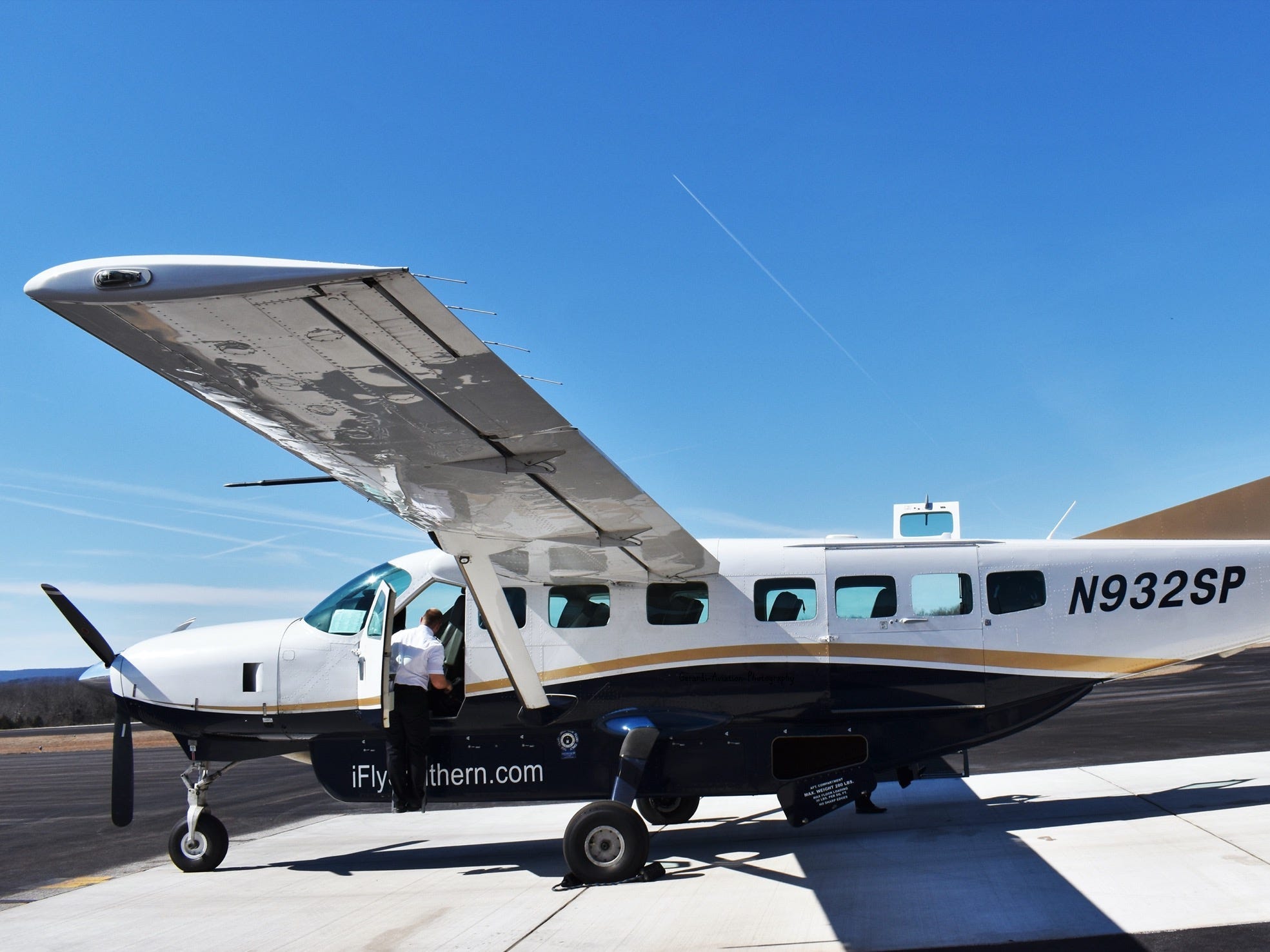 Southern Air Express Cessna Caravan aircraft