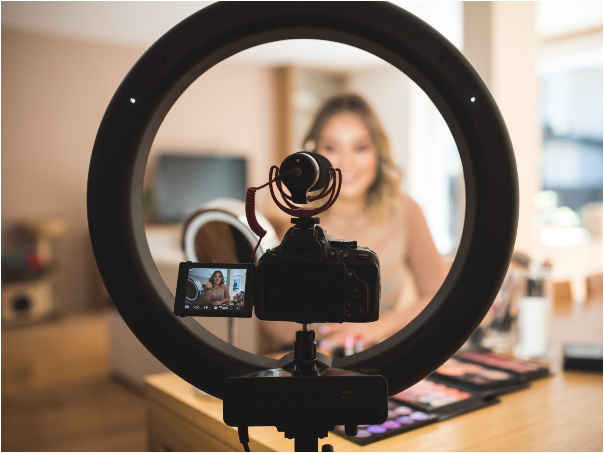 influencer vlogger