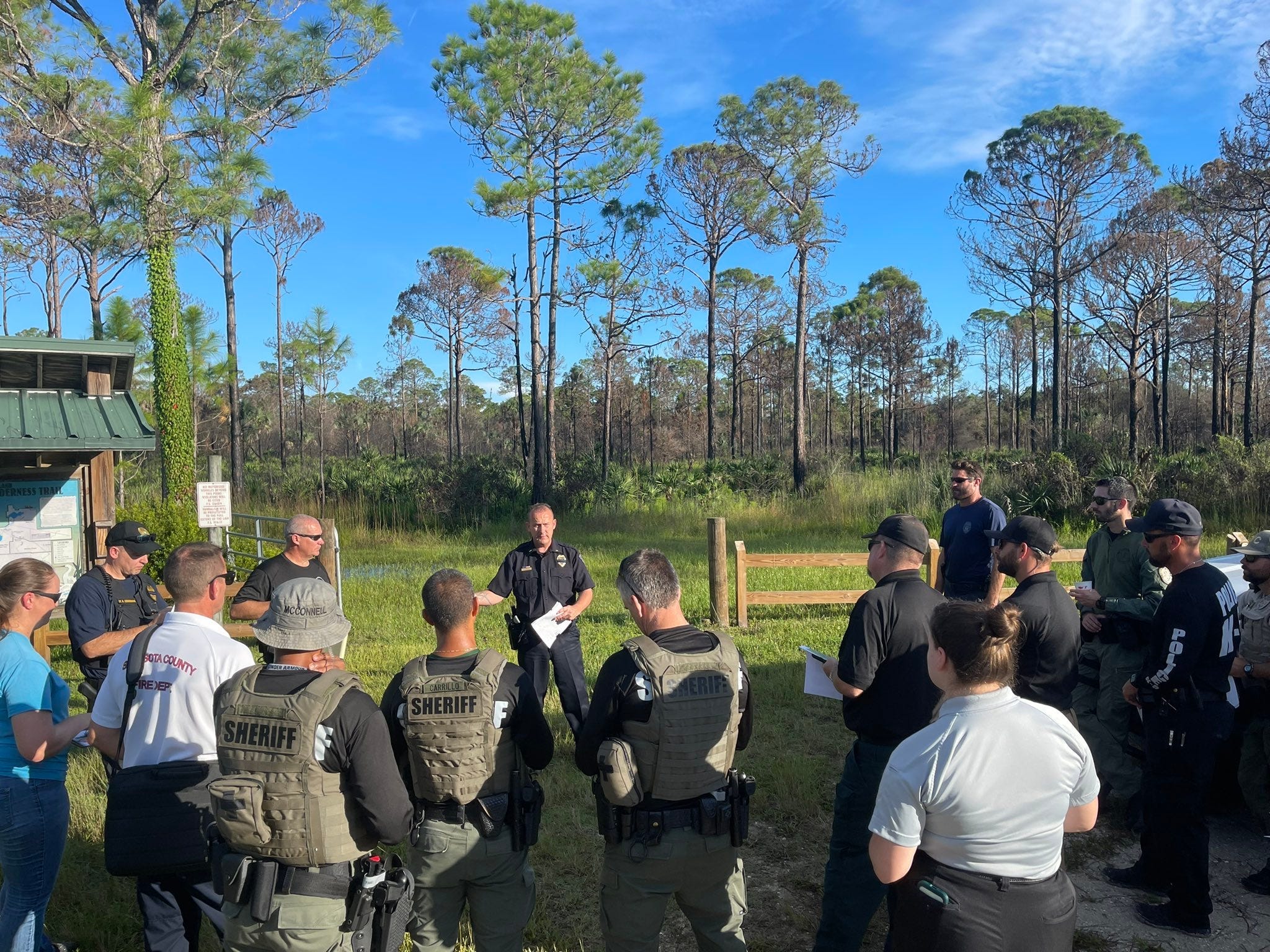 Members of law enforcement at Florida' Carlton Reserve in search of Brian Laundrie.